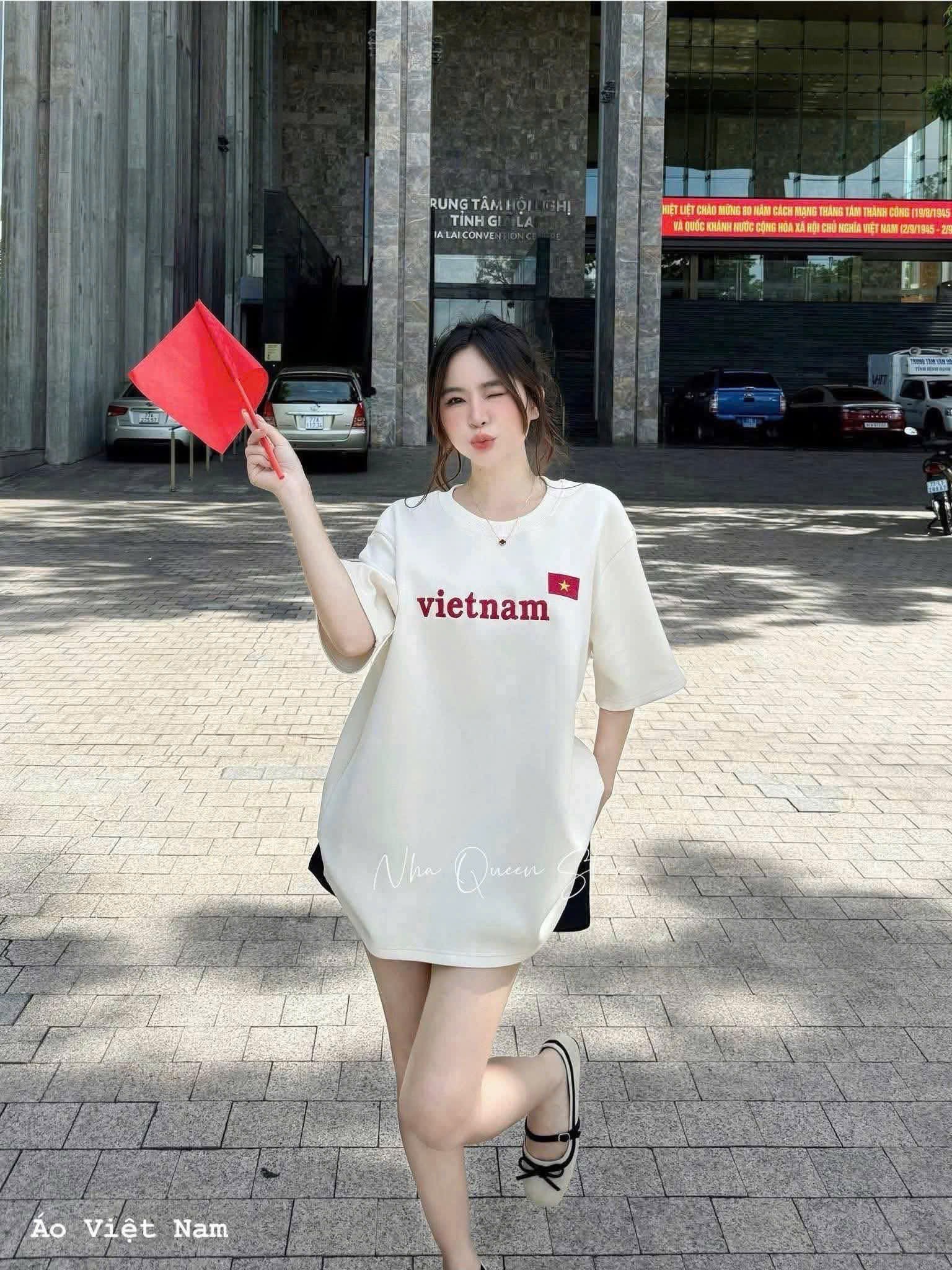 ANU410 - ÁO PHÔNG NỮ TRẮNG THÊU VIETNAM