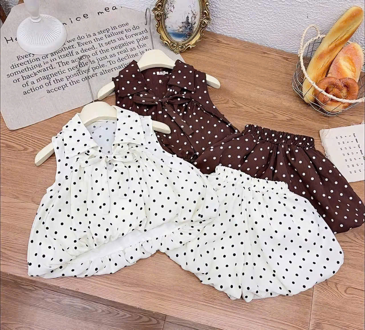G062 - SET BÉ GÁI CHẤM BI SÁT NÁCH CỔ BẺ QUẦN BÍ