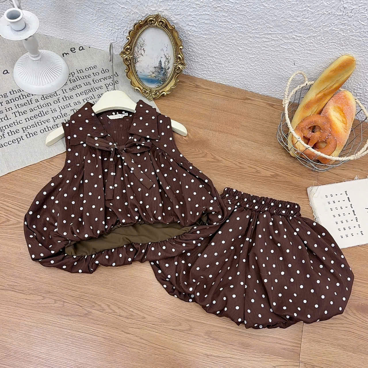 G062 - SET BÉ GÁI CHẤM BI SÁT NÁCH CỔ BẺ QUẦN BÍ