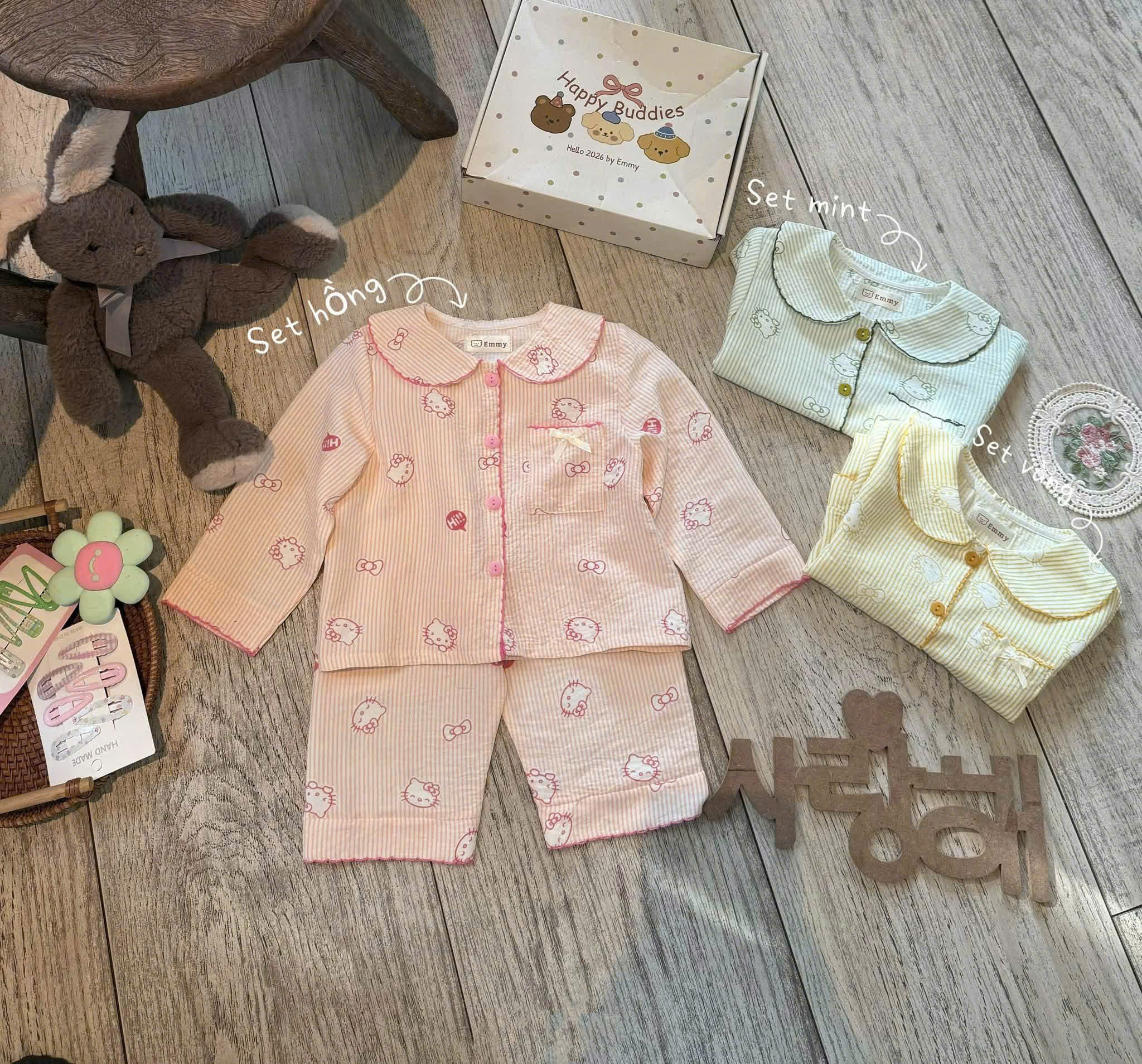 G071 - BỘ BÉ GÁI PYJAMA CỔ SEN SỌC NHỎ KITTY