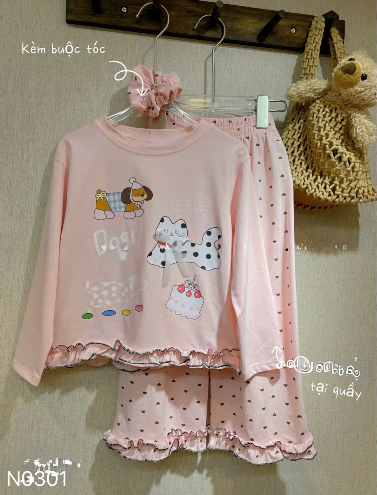 G095 - BỘ BÉ GÁI DÀI MÈO CHO PHỐI BÈO QUẦN TIM