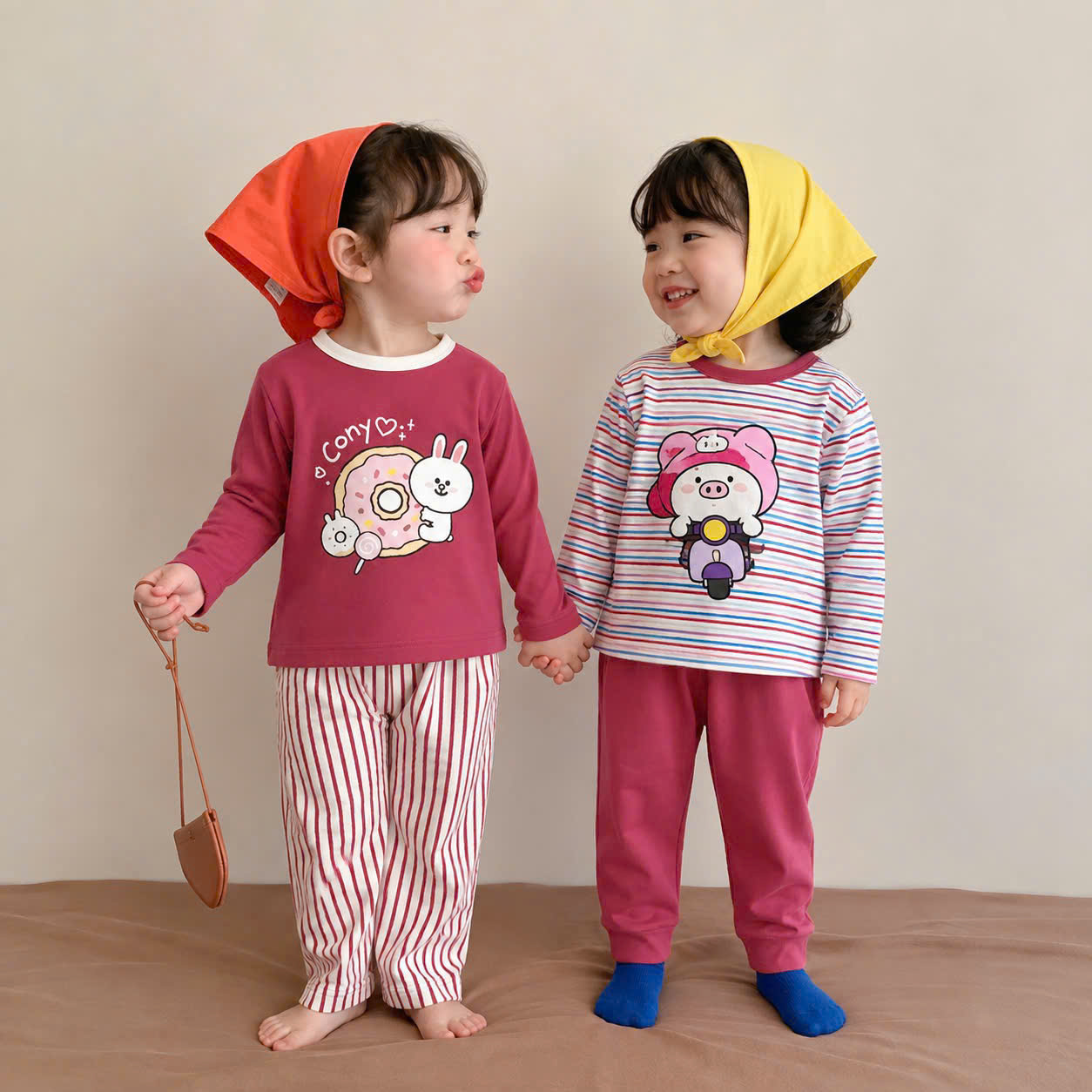 G115 - SET 2 BỘ BÉ GÁI DÀI TAY THỎ LỢN cony hồng kẻ