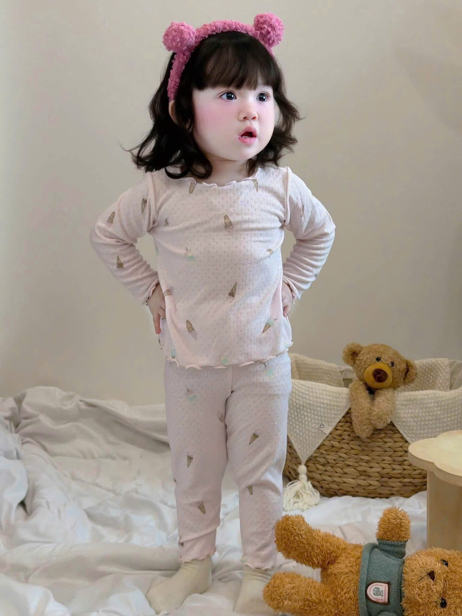 G122 - SET 2 BỘ BÉ GÁI DÀI THÔNG HƠI HOA NHÍ BÈO xanh hồng