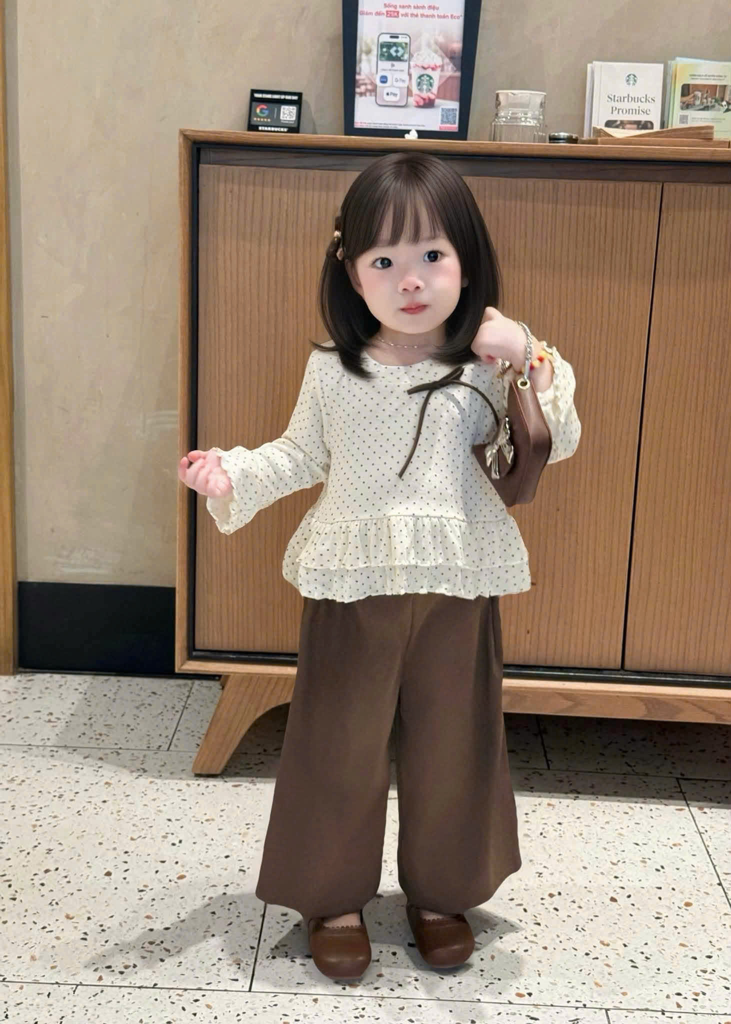 G134 - SET BÉ GÁI ÁO ZIP CHẤM BI BÈO NƠ QUẦN SUÔNG NÂU
