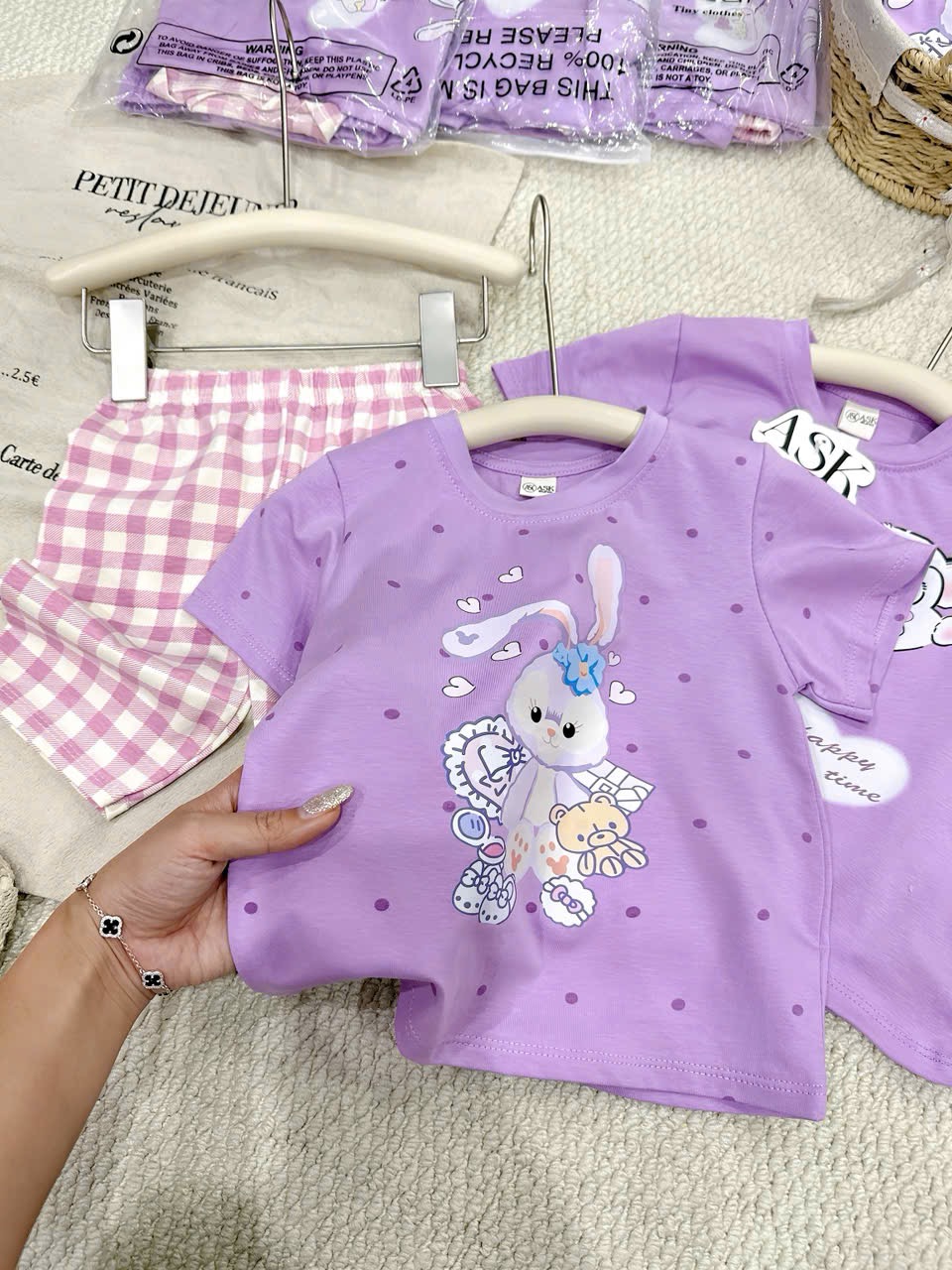 G943 - SET 2 BỘ ĐÙI BÉ GÁI TÍM THỎ CHẤM BI