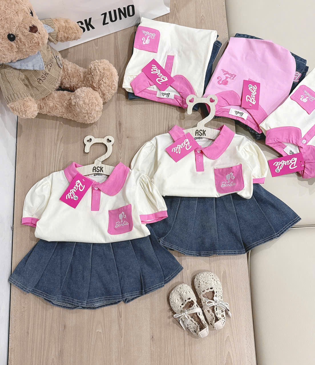 G944 - SET BÉ GÁI POLO THÊU barbie MIX QUẦN BÒ