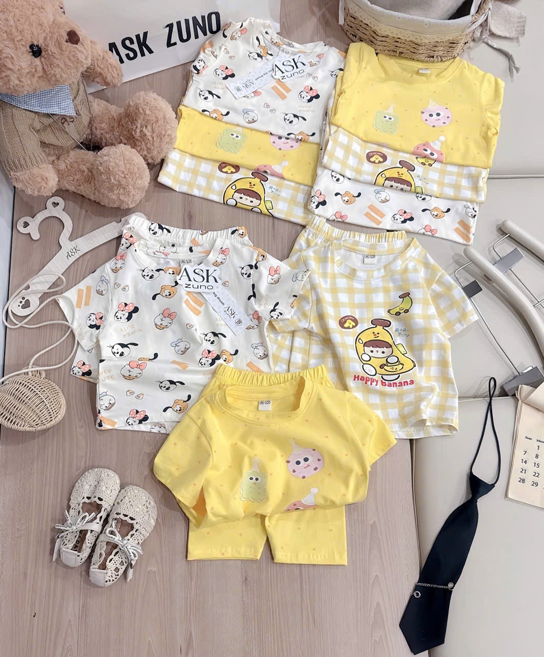 G947 - SET 3 BỘ ĐÙI BÉ GÁI HOẠT HÌNH MICKEY vàng be kẻ