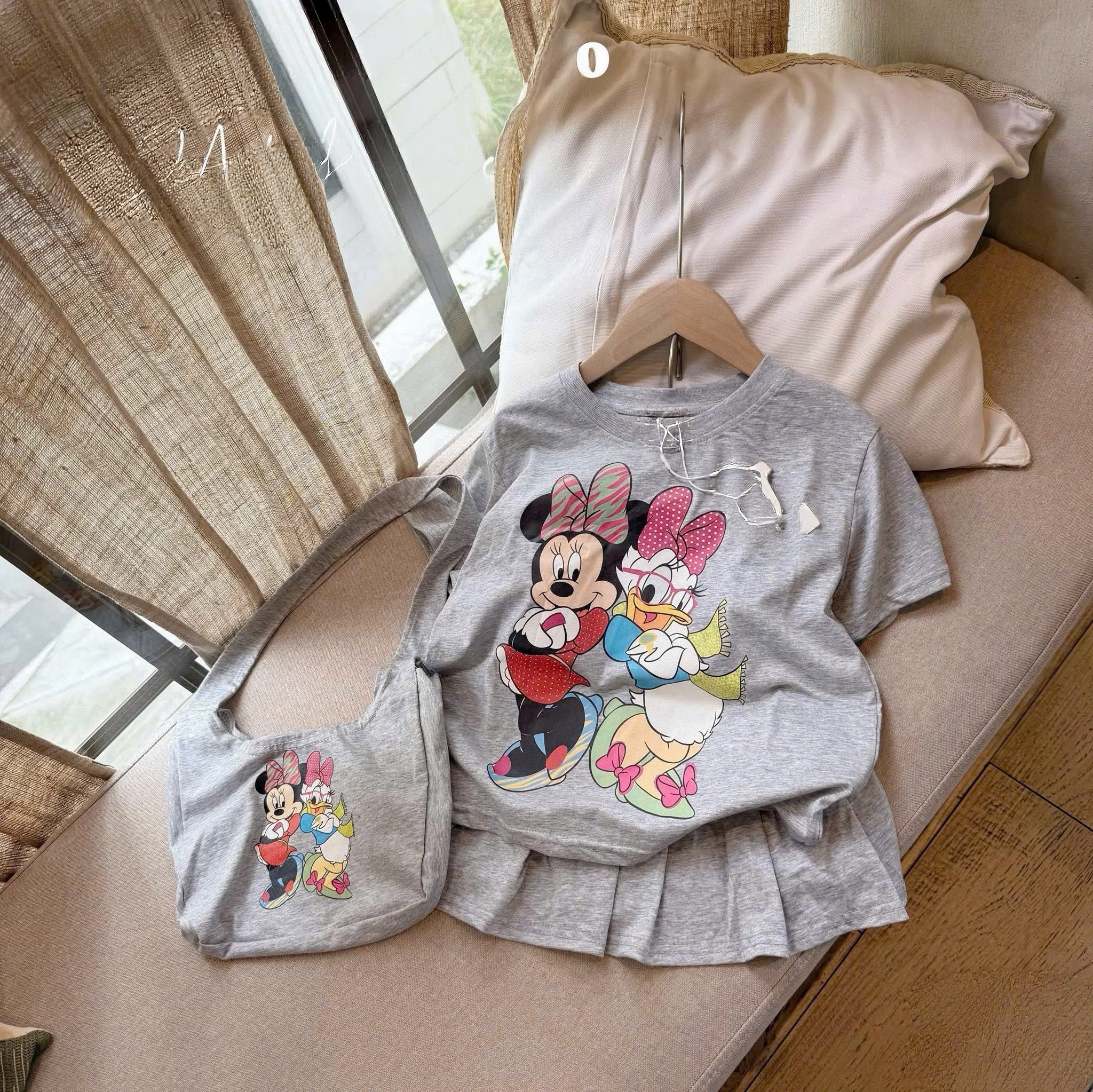 G949 - SET BÉ GÁI CỘC MICKEY DONALD CVAY XẾP kèm túi
