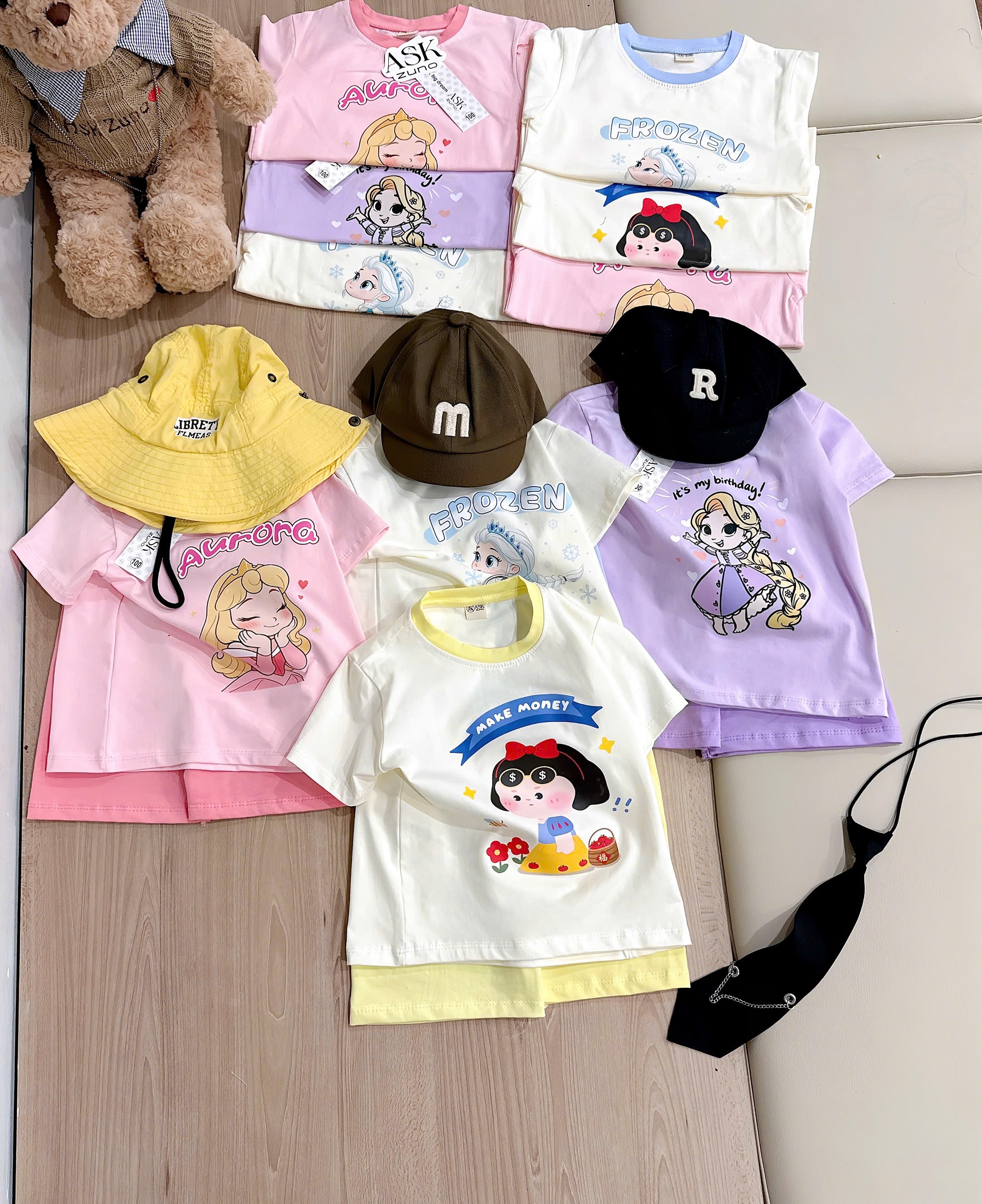 G975 - SET 2 BỘ ĐÙI BÉ GÁI CÔNG CHÚA NHÍ