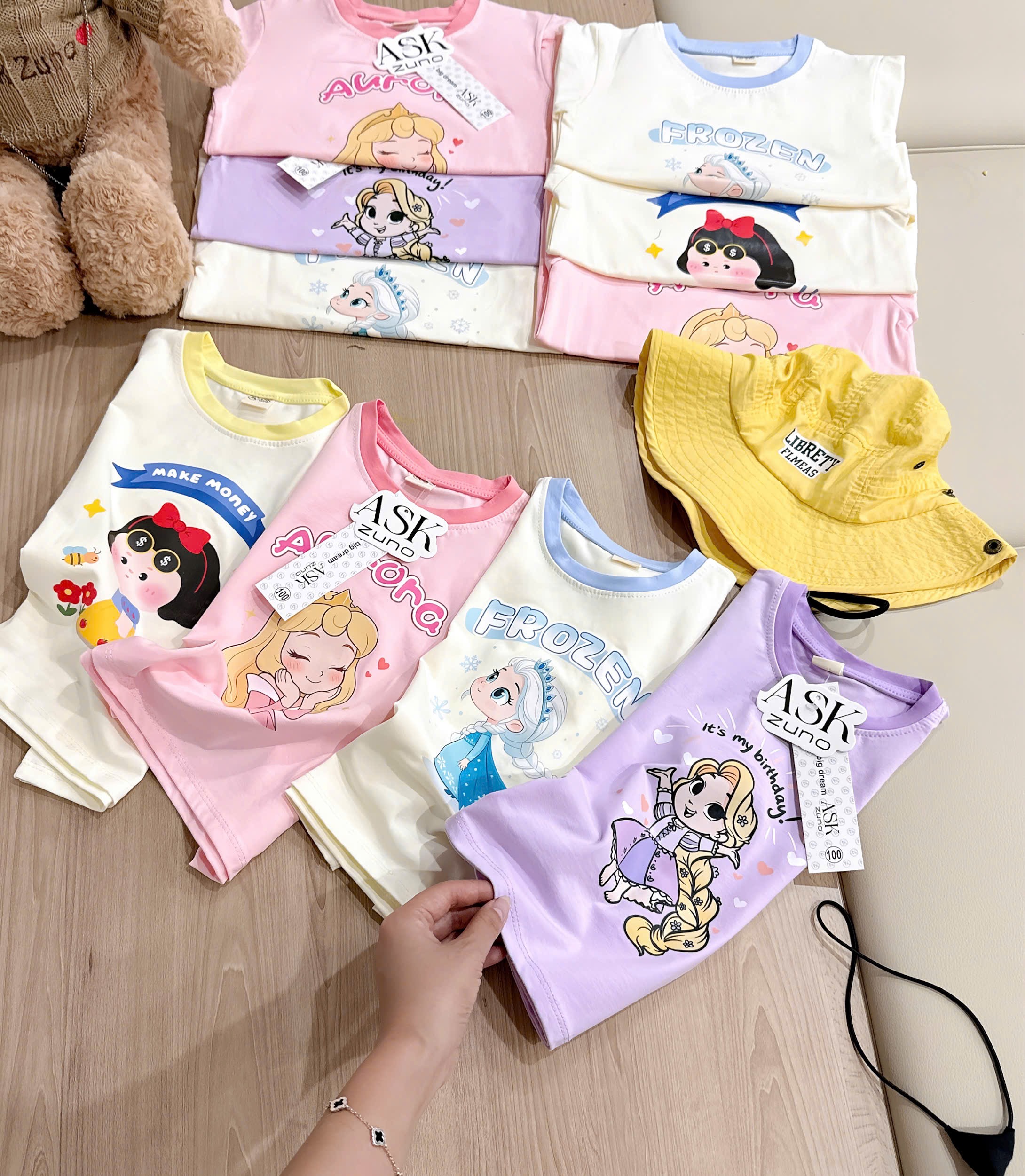G975 - SET 2 BỘ ĐÙI BÉ GÁI CÔNG CHÚA NHÍ