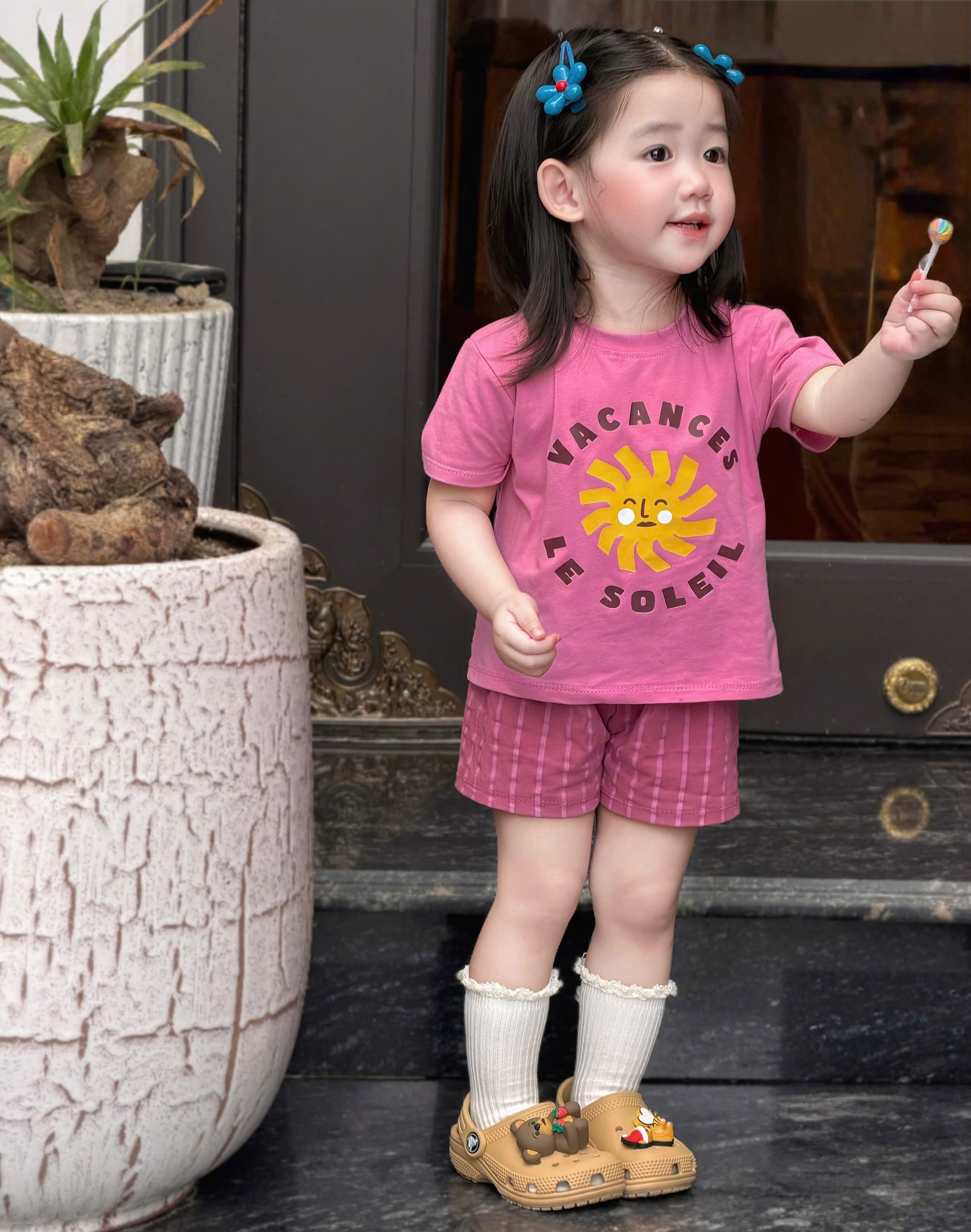 G980 - SET 2 BỘ ĐÙI BÉ GÁI MICKEY MINNIE VACANCE hồng be