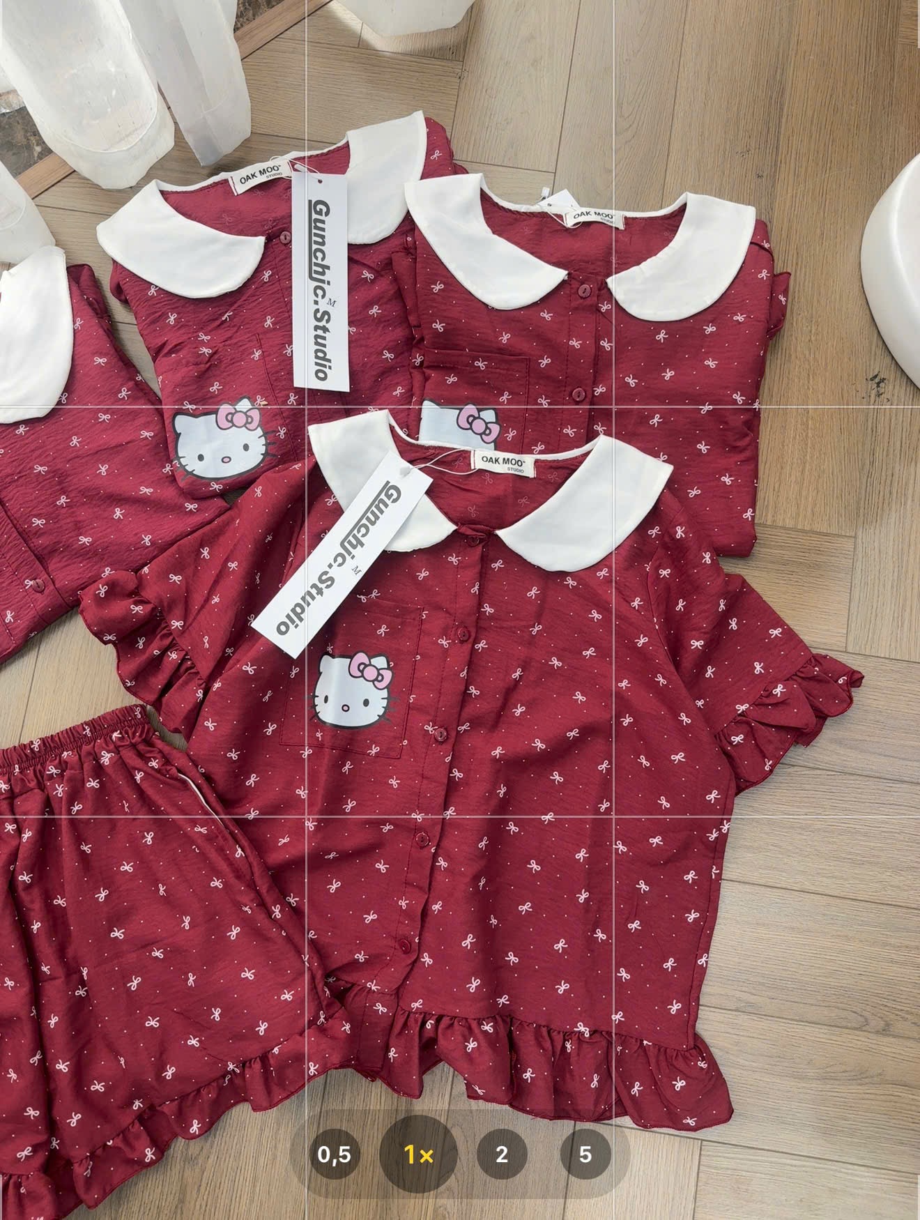 S309 - BỘ PYJAMA NỮ ĐỎ NƠ KITTY CỔ SEN TRẮNG