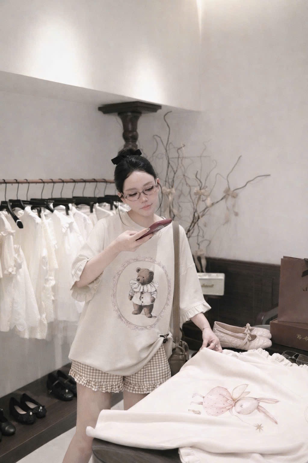 S310 - BỘ ĐÙI NỮ ÁO BE GẤU QUẦN CARO NÂU BÈO