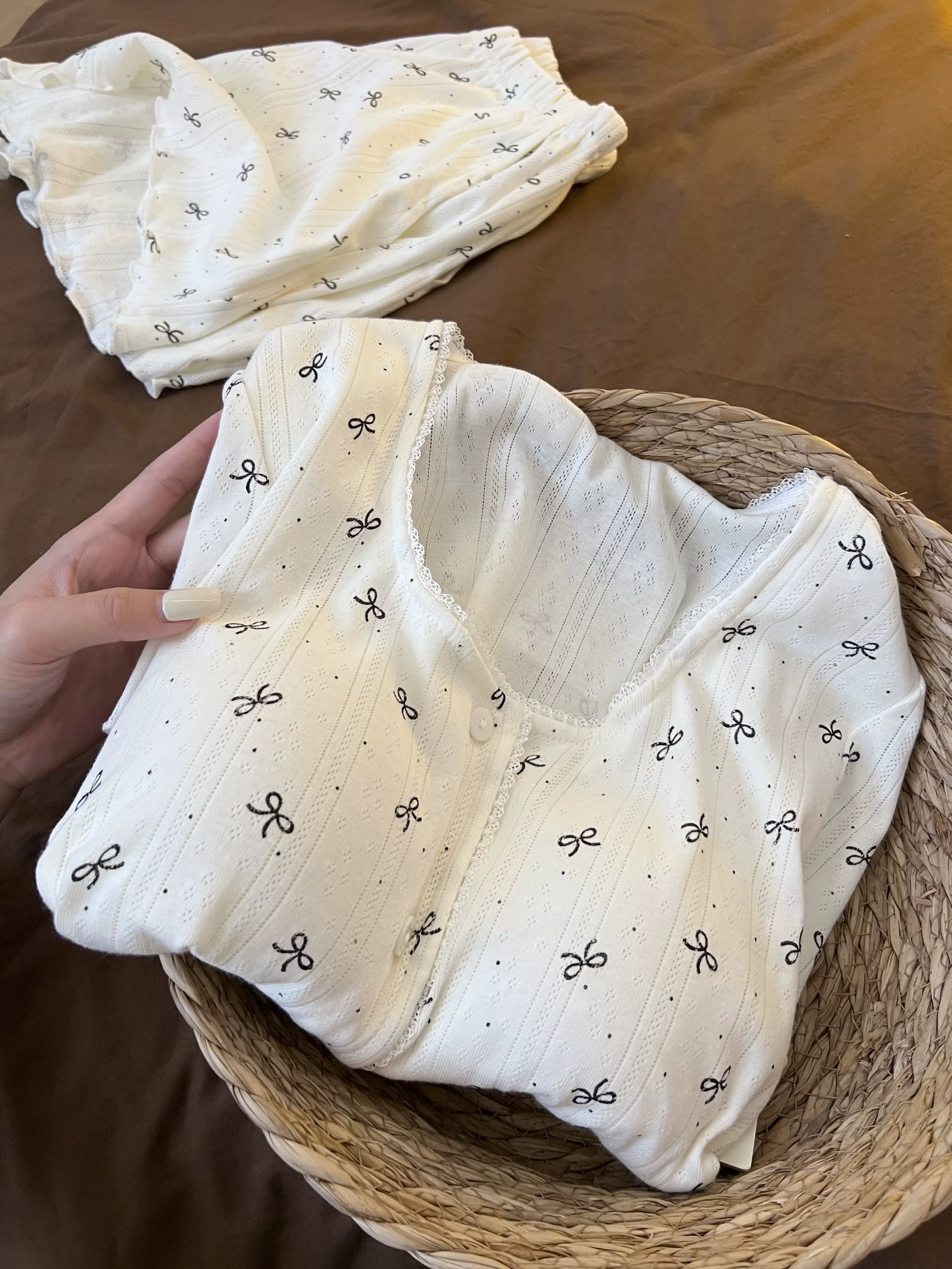 S311 - BỘ ĐÙI NỮ THÔNG HƠI CÀI CÚC IN NƠ