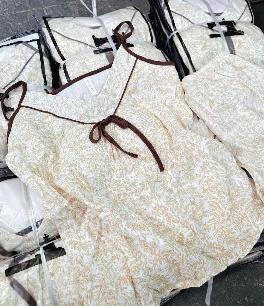 S313 - BỘ ĐÙI NỮ BE VÂN LÁ 2S NÂU