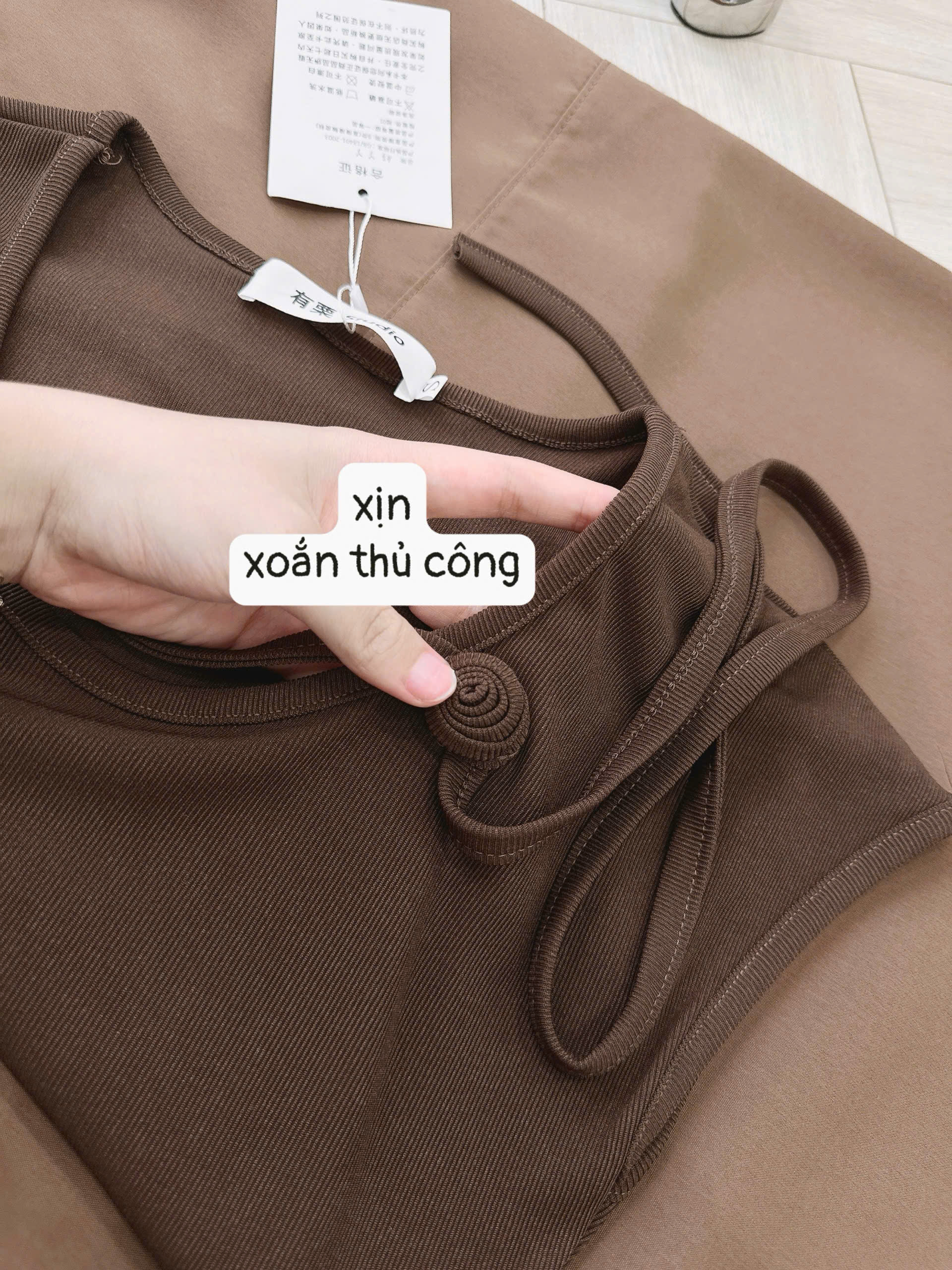 (chờ) S380 - SET NỮ ÁO TĂM NÂU PHỐI DÂY MIX CVAY DÀI