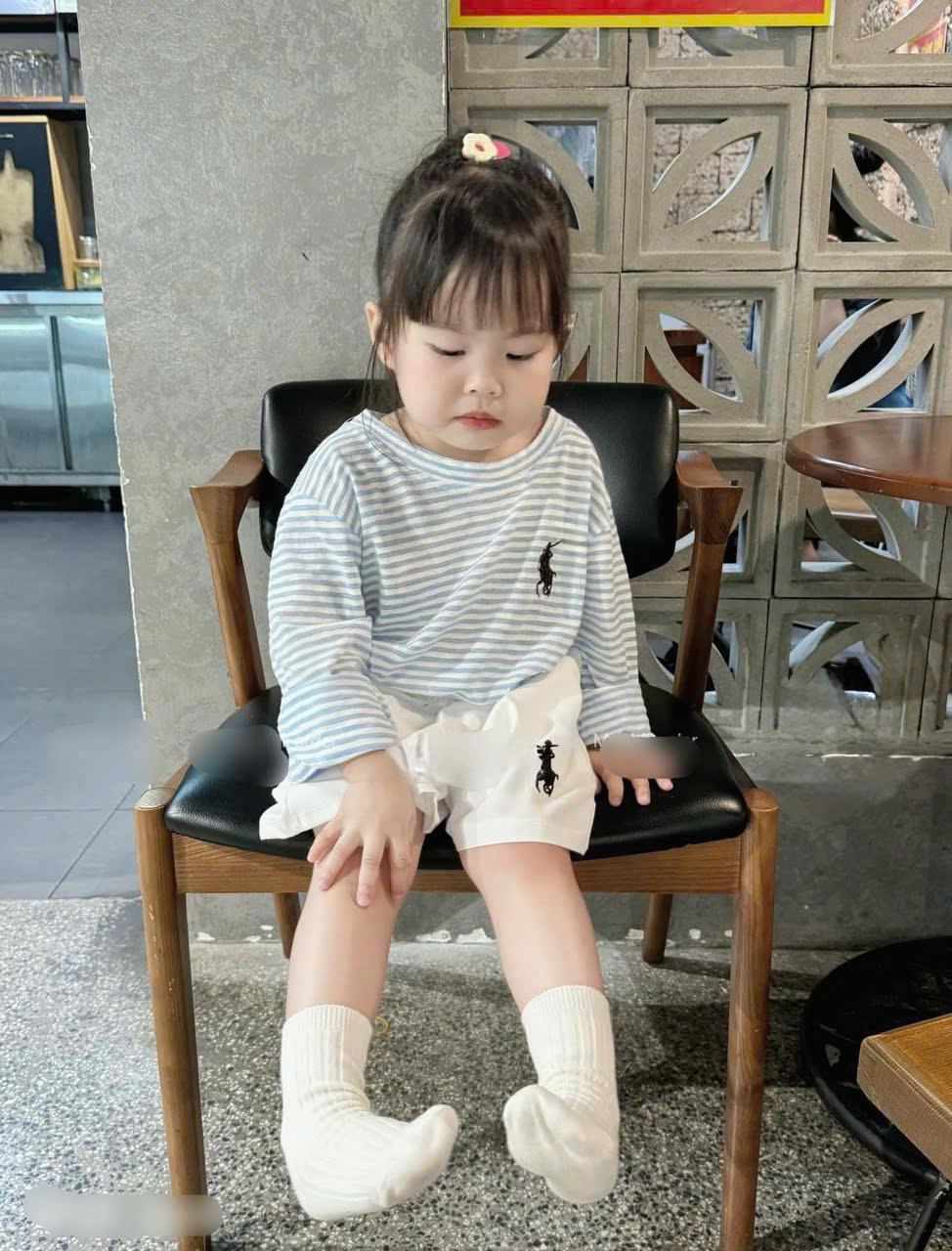 (chờ) S401 - BỘ ĐÔI MẸ BÉ ÁO XANH KẺ NGANG KỊ SĨ QUẦN ĐÙI TRẮNG