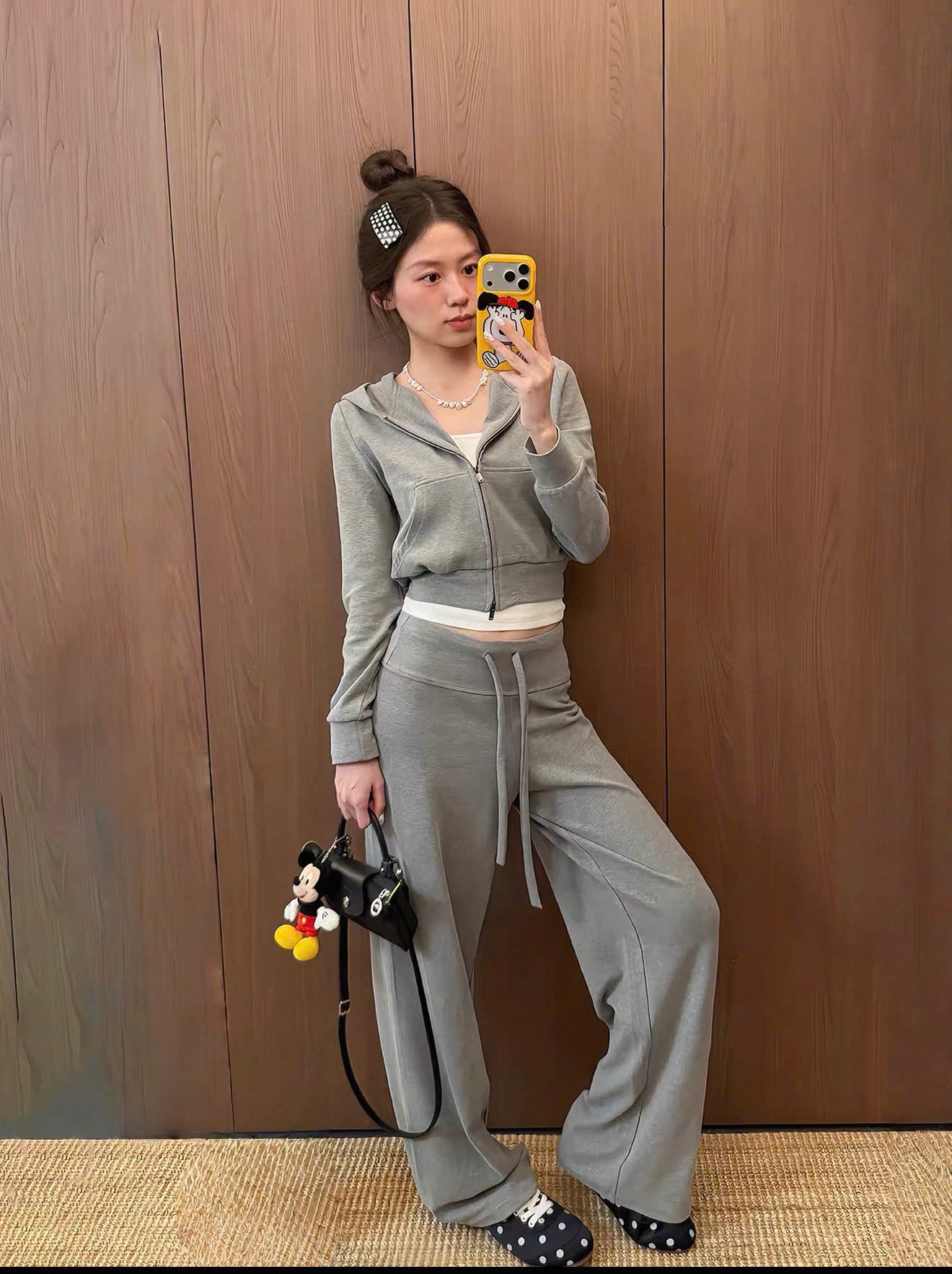 (chờ) S428 - SET NỮ ÁO KHOÁC MŨ XÁM QUẦN SUÔNG