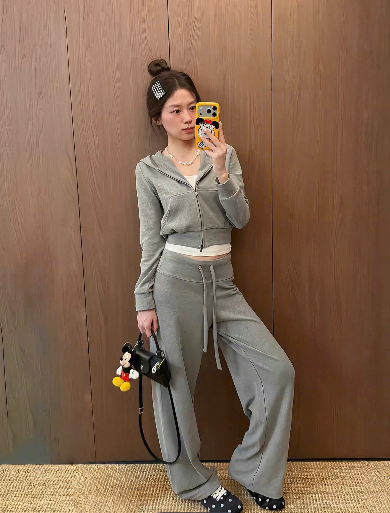 (chờ) S428 - SET NỮ ÁO KHOÁC MŨ XÁM QUẦN SUÔNG