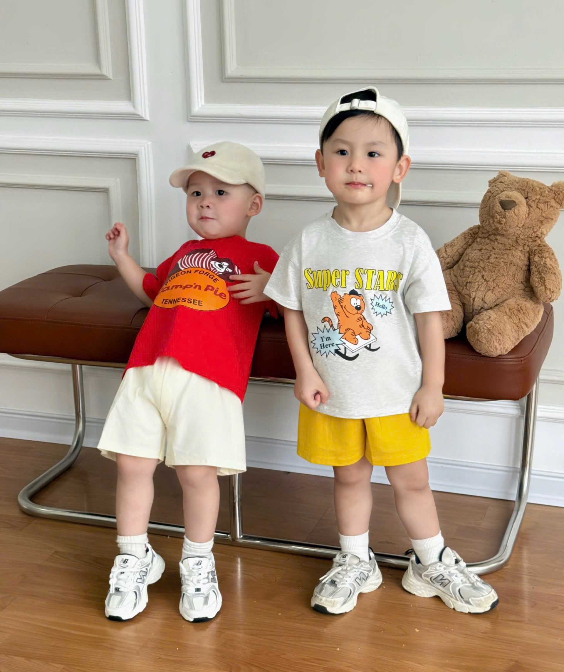 T183 - SET 2 BỘ ĐÙI BÉ TRAI THÚ Super Star đỏ ghi