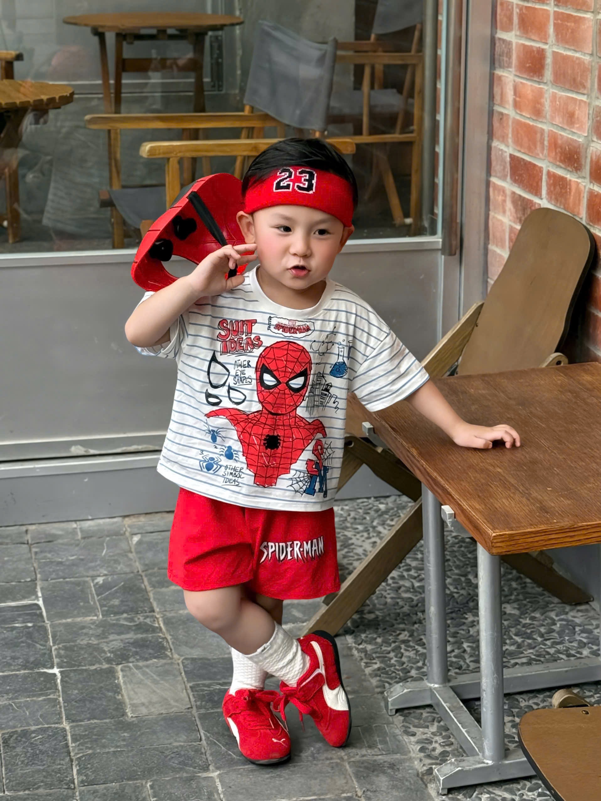 T184 - SET 2 BỘ ĐÙI BÉ TRAI NHỆN SAO TRÀN ghi kẻ