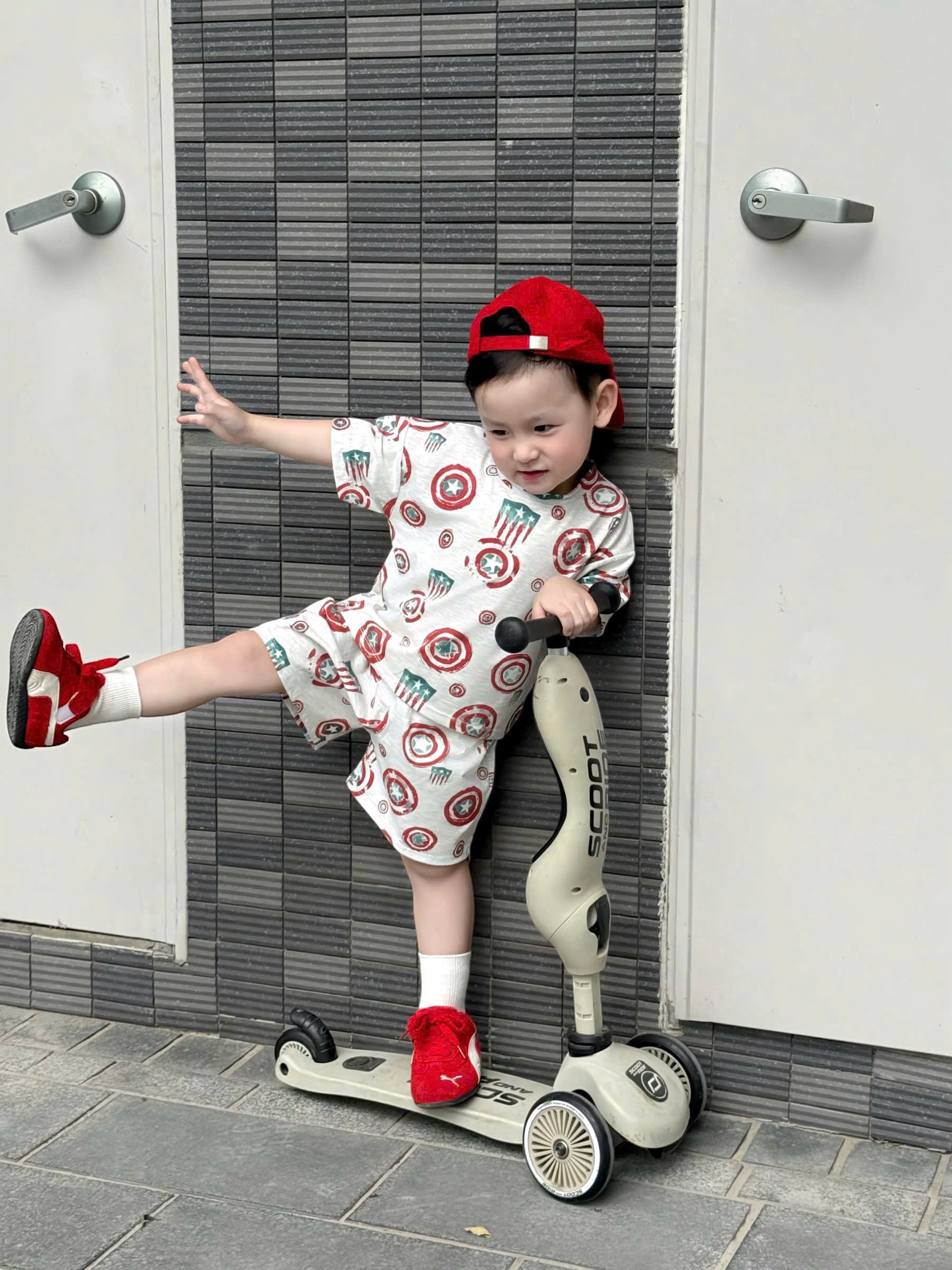 T184 - SET 2 BỘ ĐÙI BÉ TRAI NHỆN SAO TRÀN ghi kẻ
