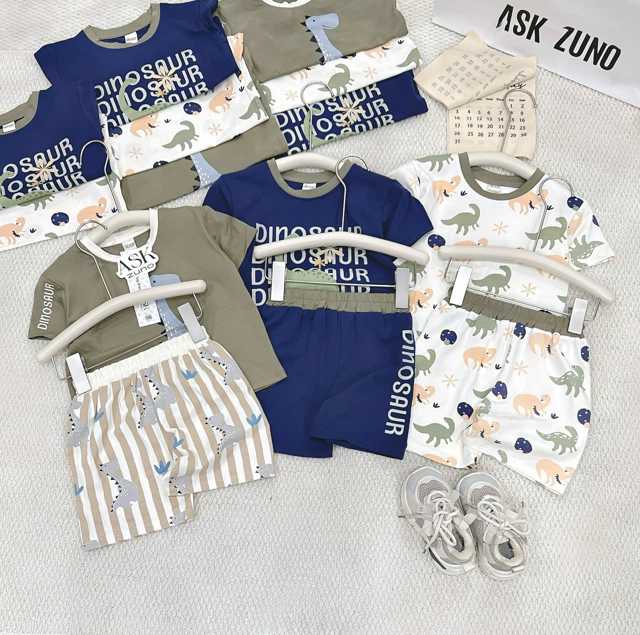 T212 - SET 3 BỘ ĐÙI BÉ TRAI KHỦNG LONG than rêu be