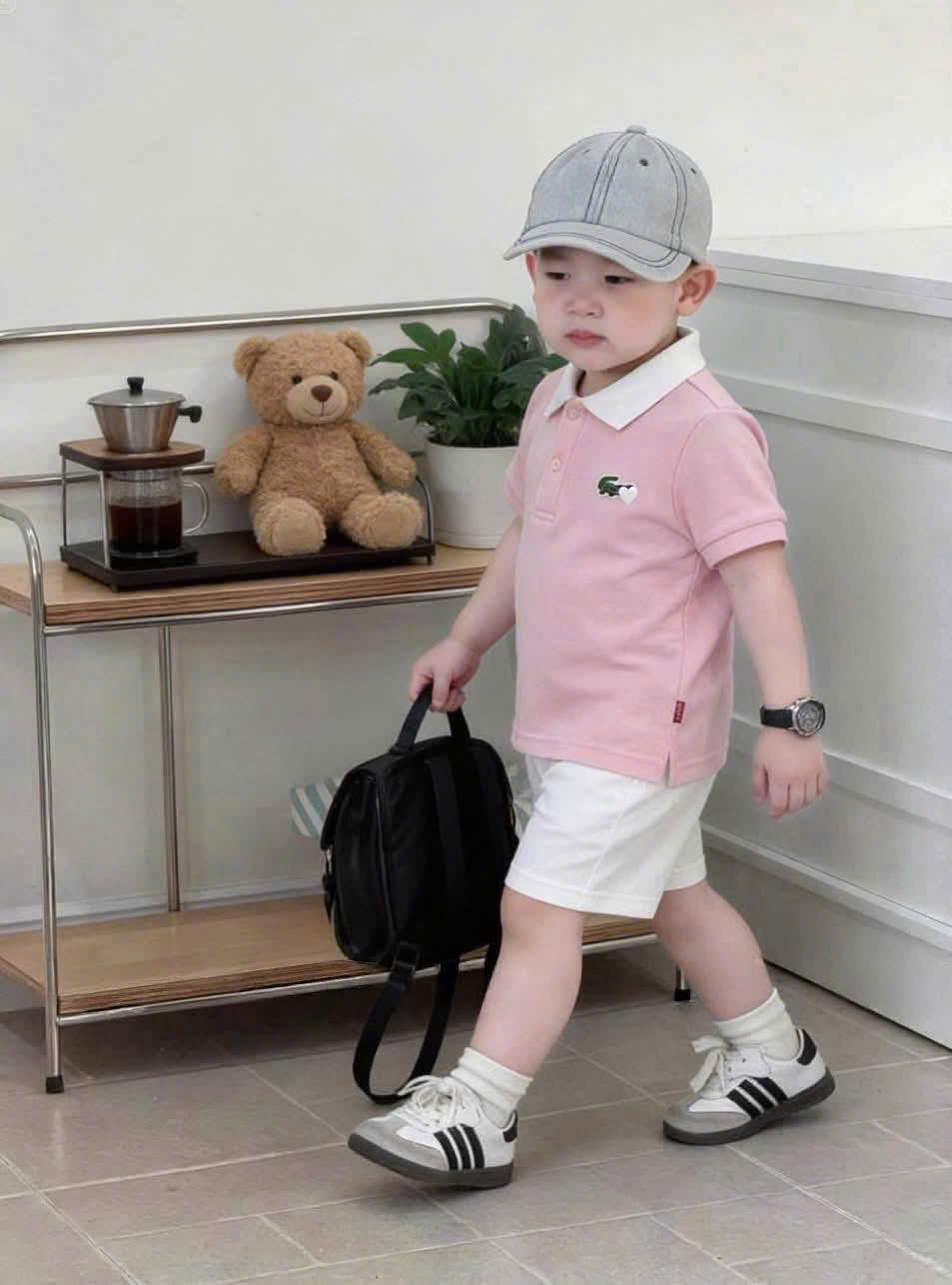 T279 - BỘ ĐÙI BÉ TRAI GÁI ÁO POLO HỒNG CÁ SẤU QUẦN TRẮNG