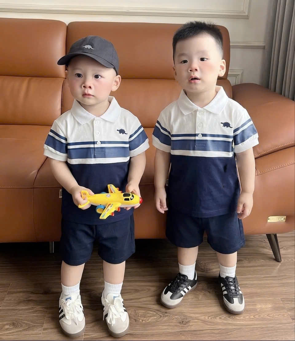 T306 - BỘ ĐÙI BÉ TRAI TRẮNG PHỐI THAN KHỦNG LONG KÈM MŨ