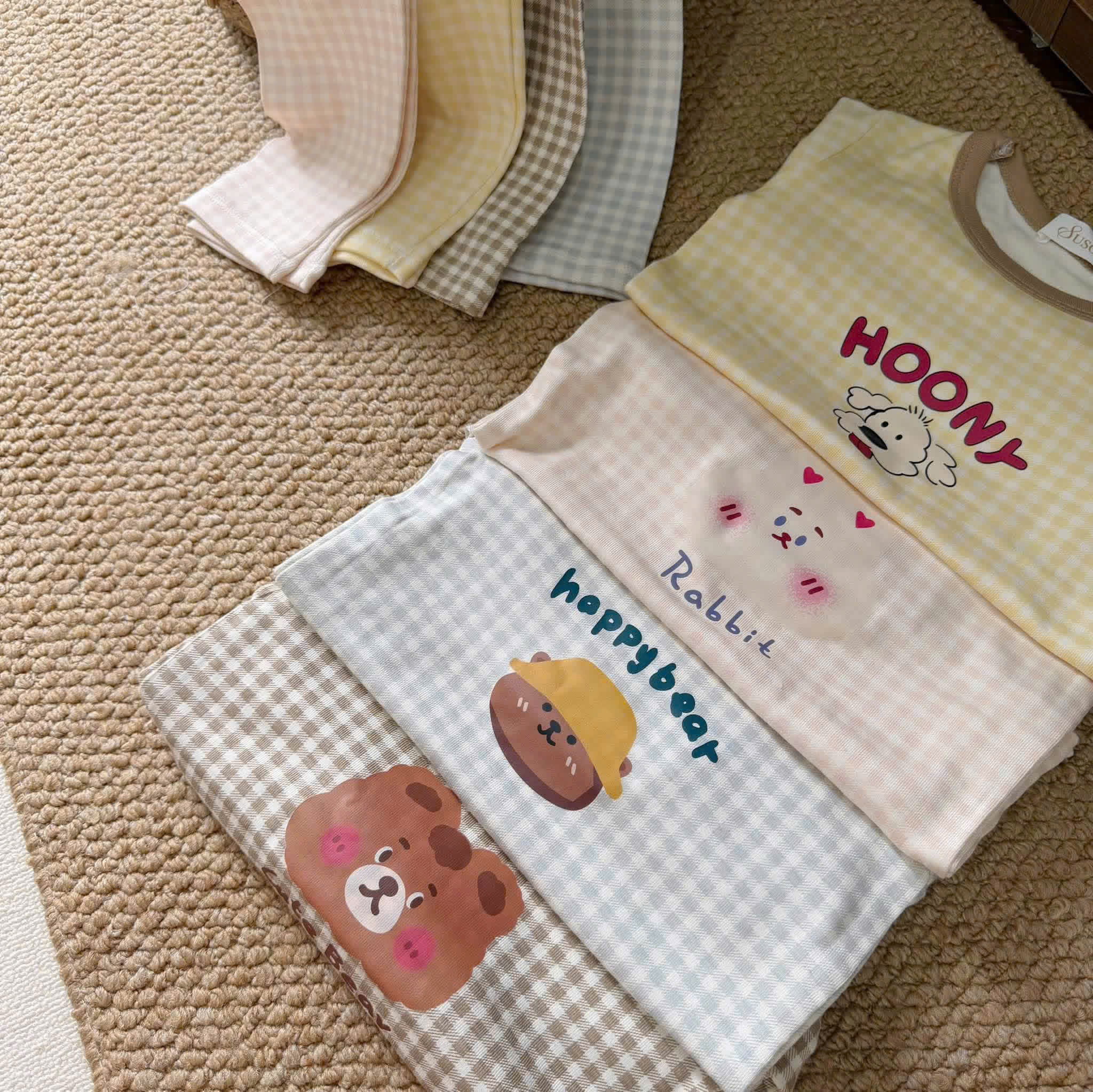 T337 - BỘ BÉ DÀI TAY CARO CUTE HOONY