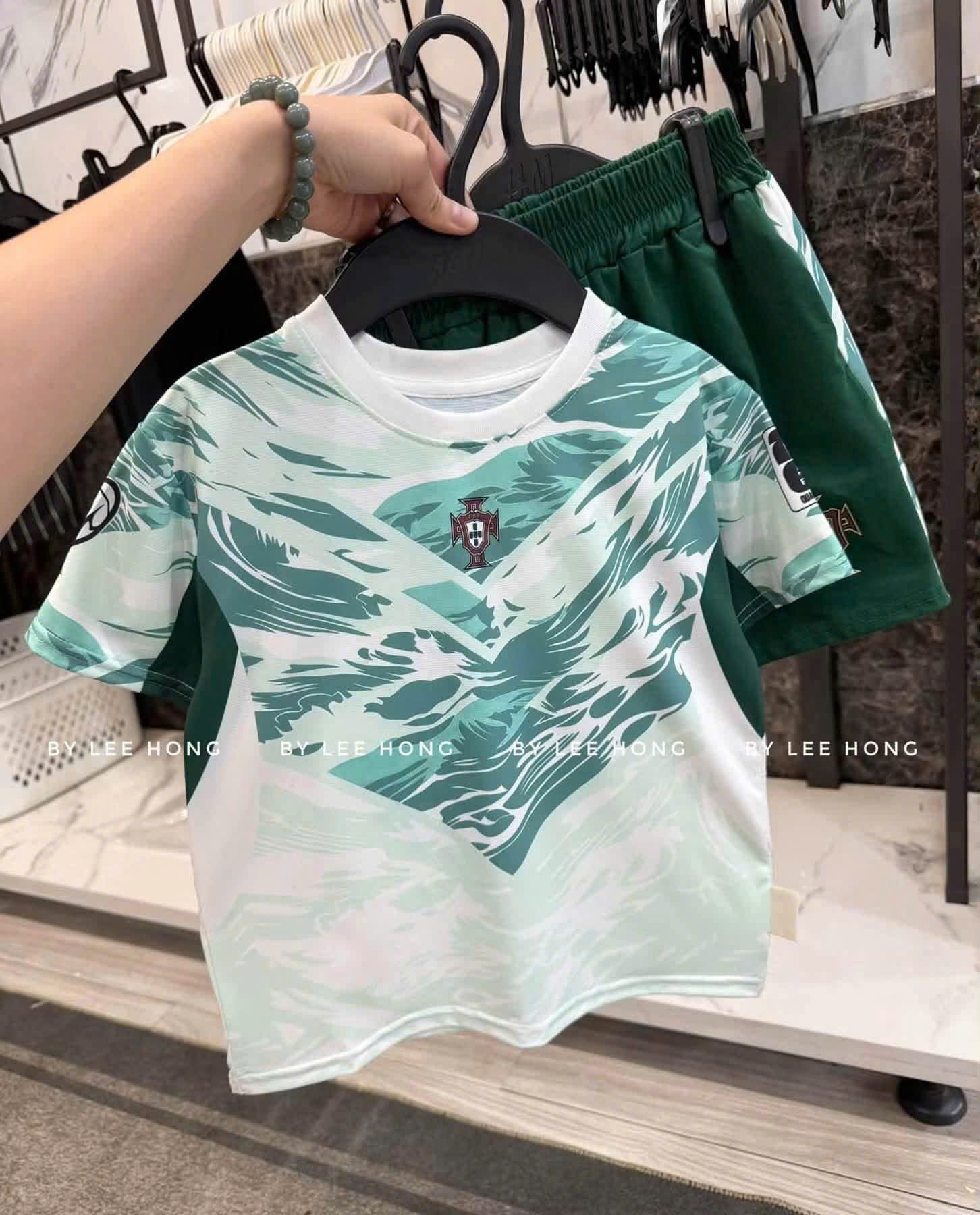 T363 - SET 2 BỘ ĐÙI BÉ TRAI THỂ THAO LOANG Emirates