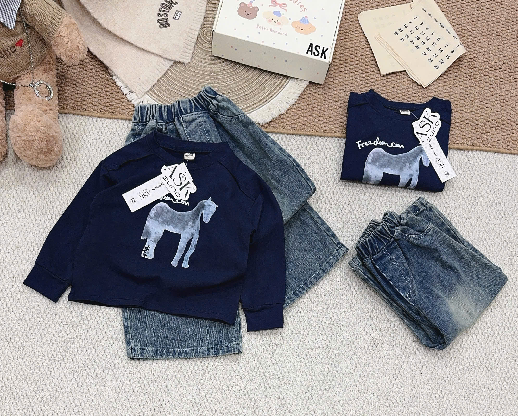 T418 - SET BÉ TRAI ÁO THAN DÀI NGỰA TRẮNG QUẦN BÒ SUÔNG