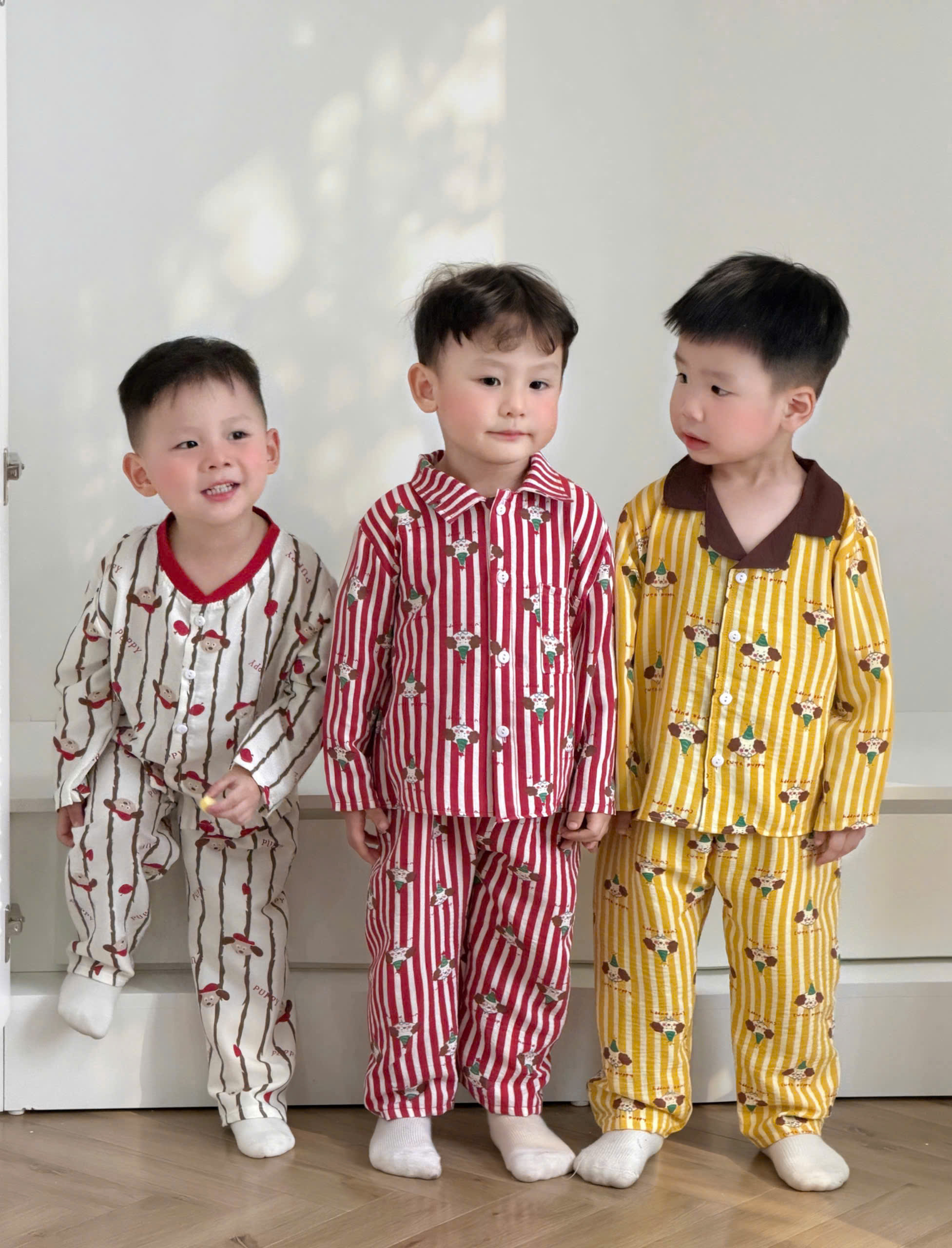 T425 - SET 2 BỘ BÉ TRAI PYJAMA DÀI TAY HÌNH CHÓ