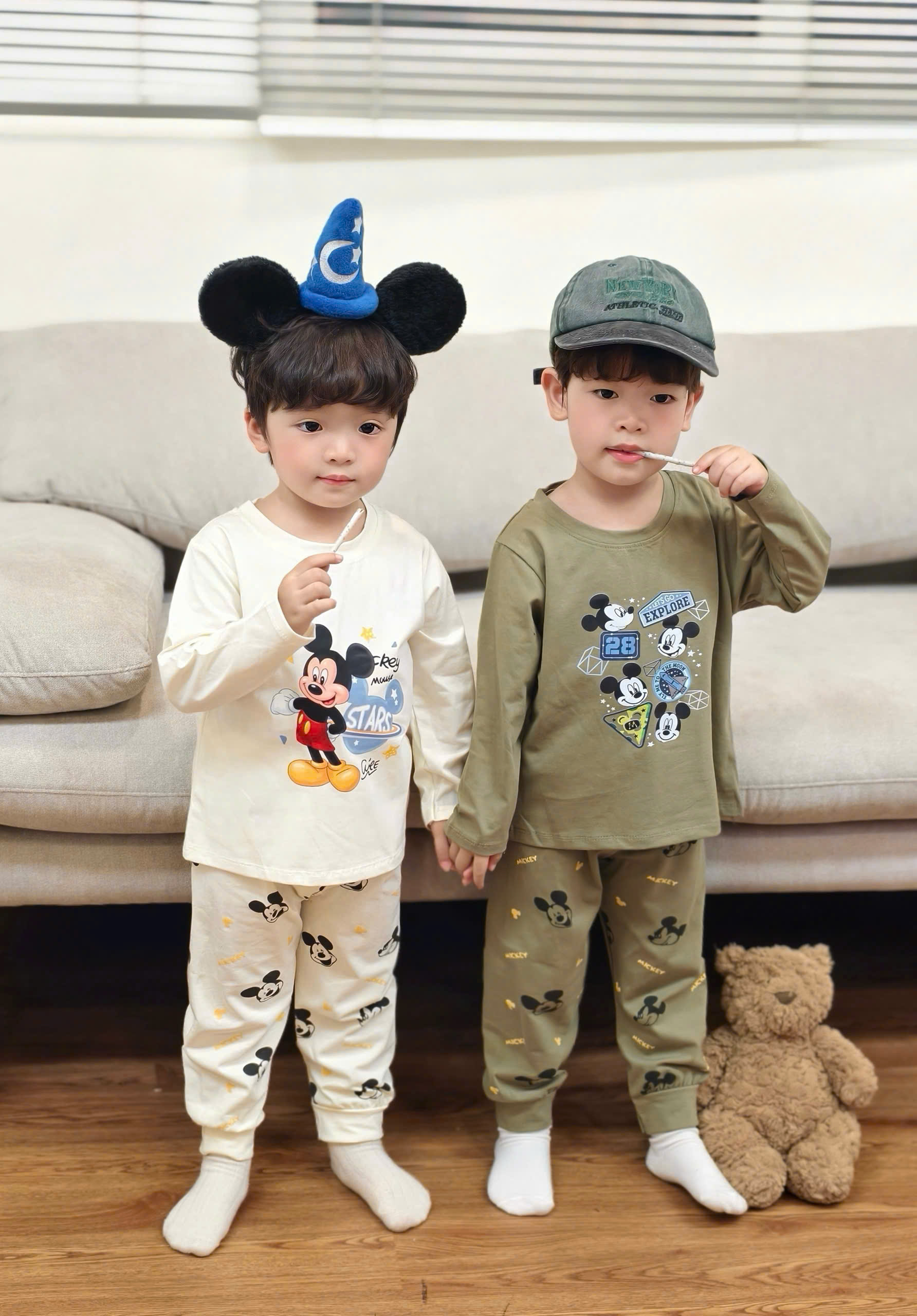 T426 - SET 2 BỘ BÉ TRAI DÀI TAY COTTON MICKEY rêu be