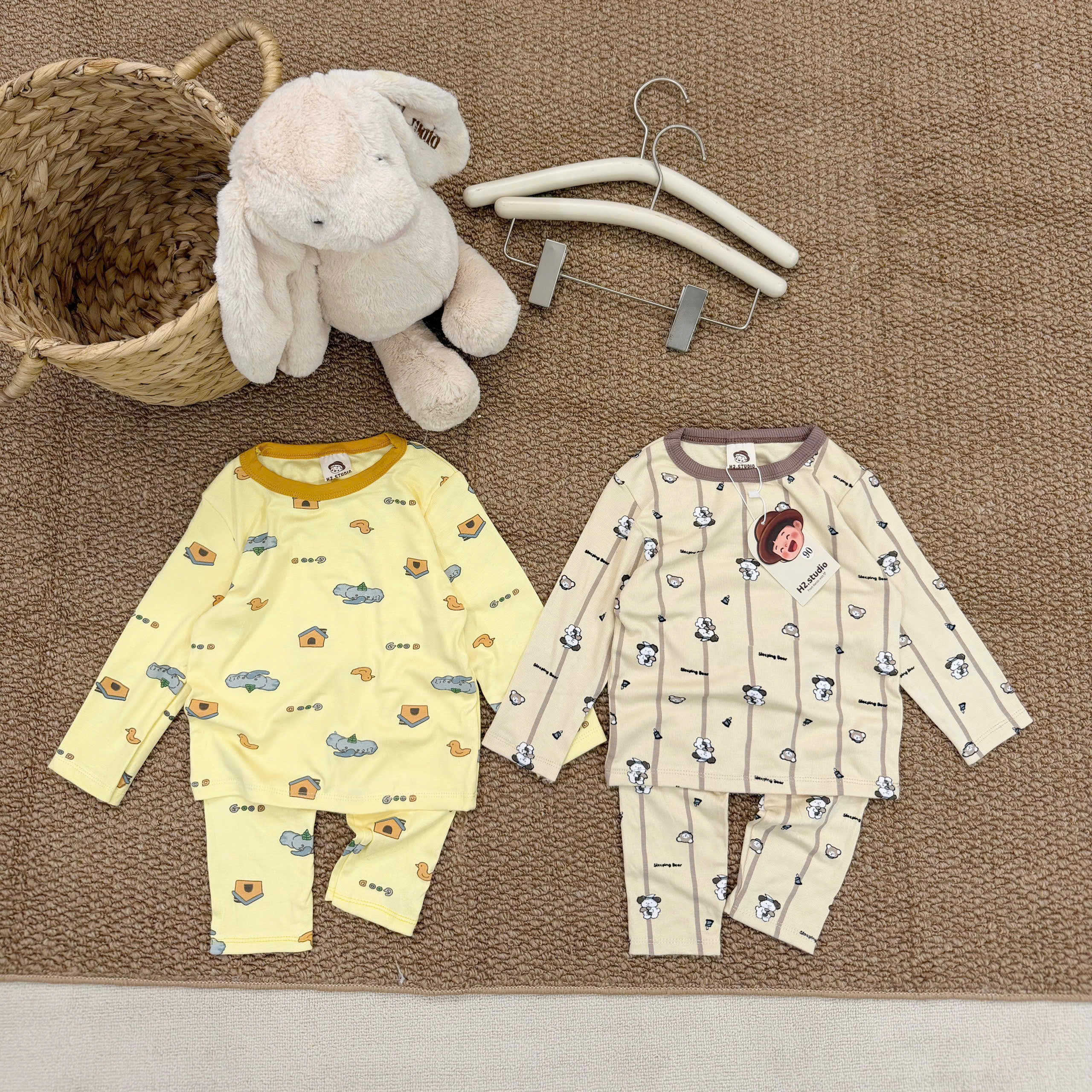 T442 - SET 2 BỘ BÉ TRAI DÀI TAY ZIP HOẠT HÌNH CHÓ