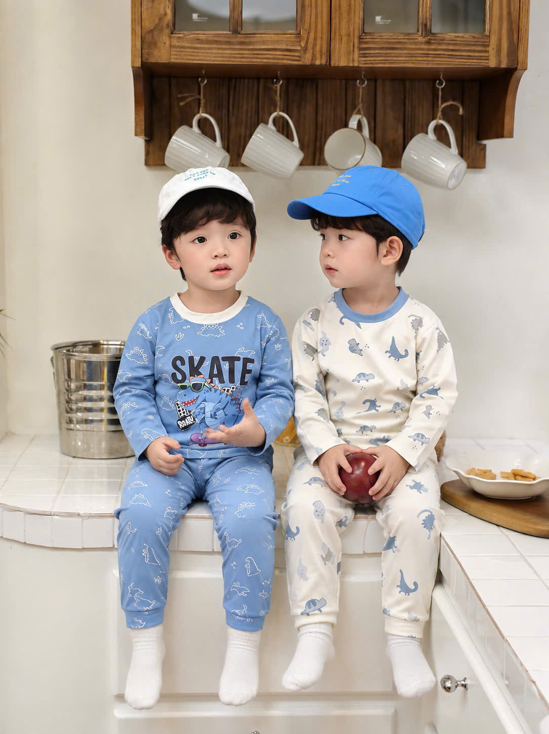 T447 - SET 2 BỘ BÉ TRAI DÀI TAY KHỦNG LONG SKATE xanh be