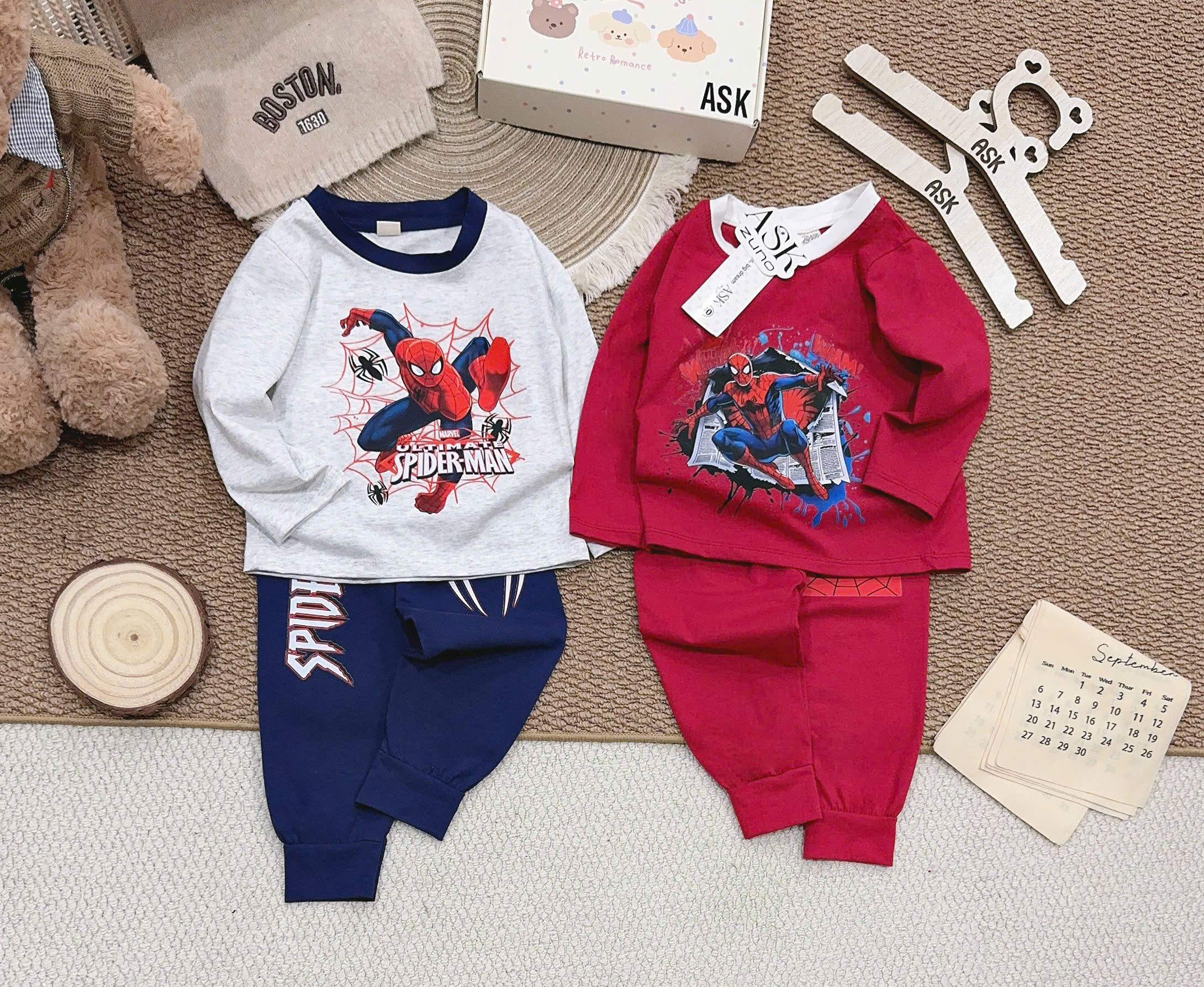 T448 - SET 2 BỘ BÉ TRÁI COTTON SPIDERMAN CỔ PHỐI đỏ ghi