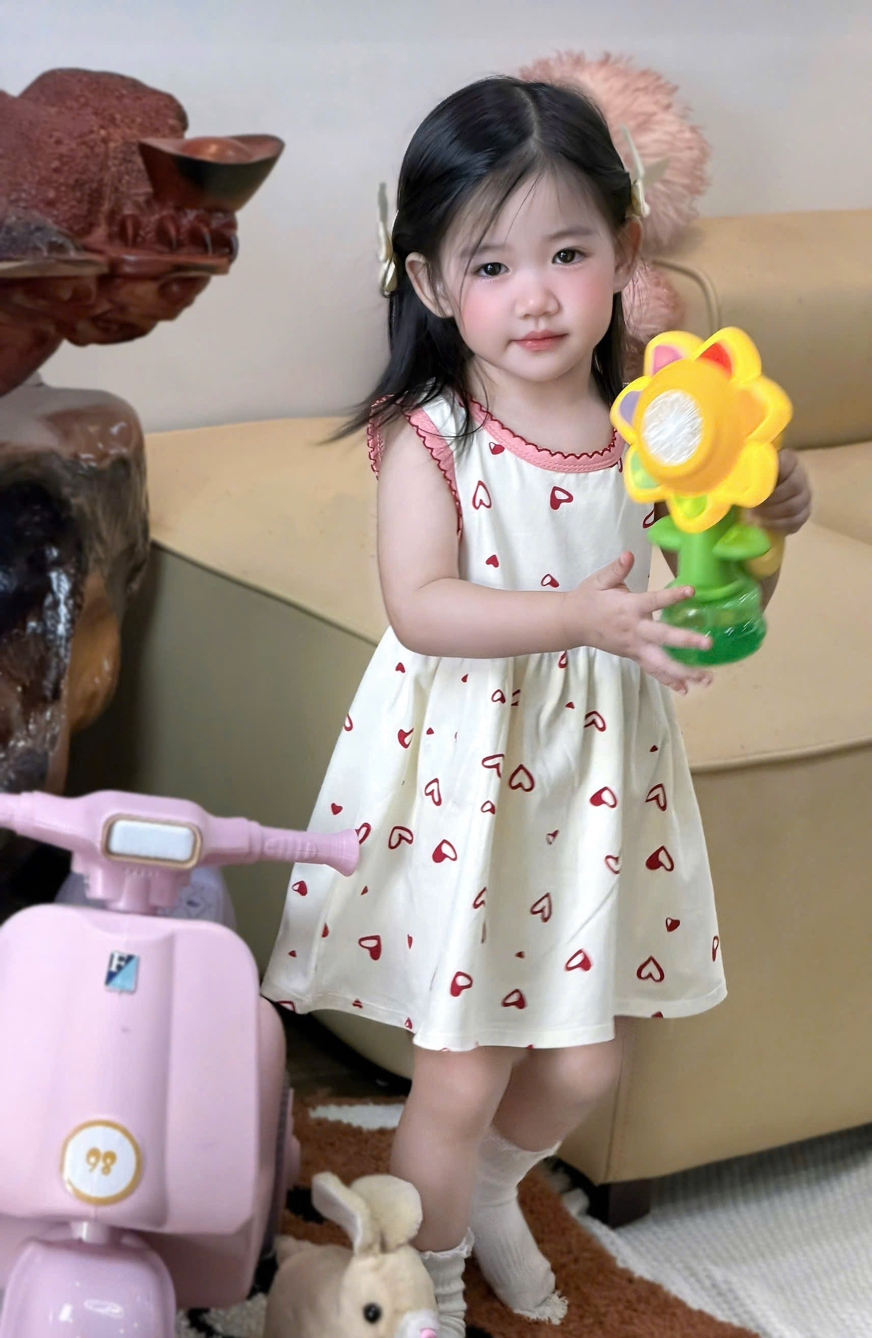VB574 - SET 3 VÁY BÉ GÁI SÁT NÁCH THÊU TIM đỏ hồng be