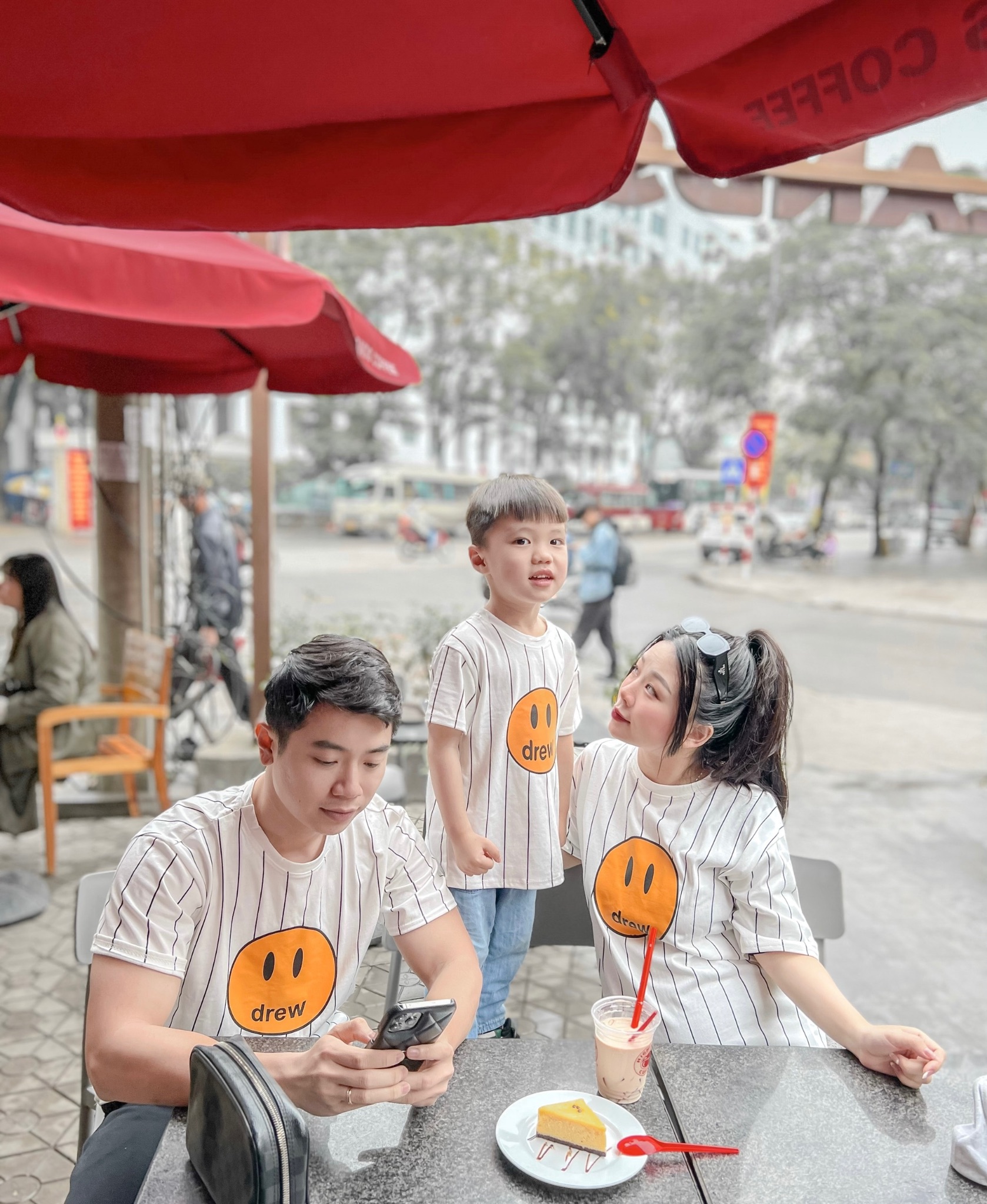 AB361 - ÁO PHÔNG GIA ĐÌNH TRẮNG SỌC DREW