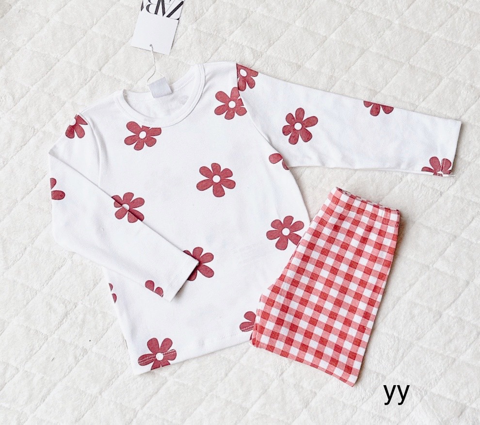 G769 - SET 2 BỘ BÉ GÁI ÁO HOA TÍM ĐỎ QUẦN LEGGING KẺ