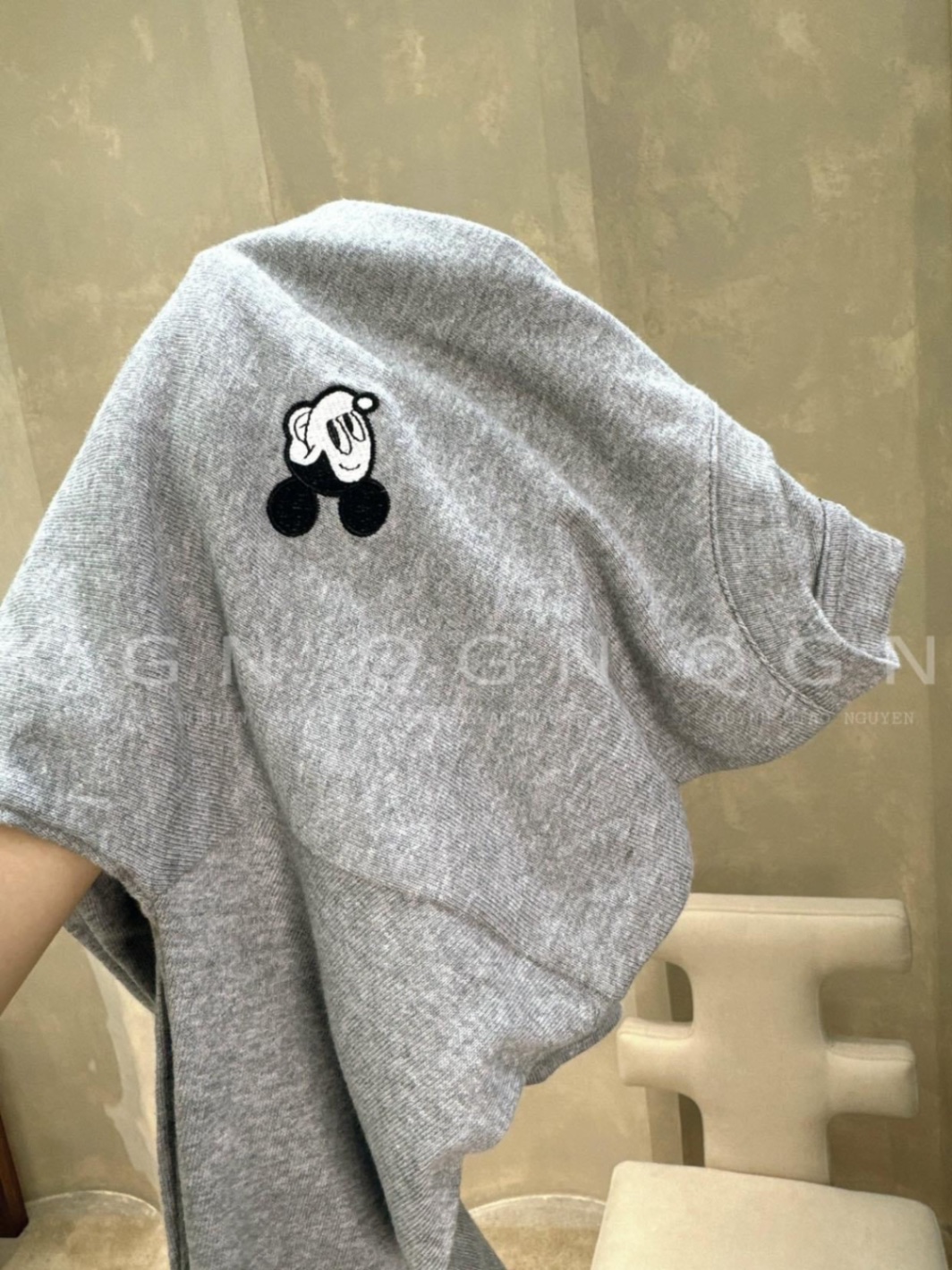 ANU628 - SET 3 ÁO THUN NỮ DÀI TAY GHI TRẮNG KẺ MICKEY
