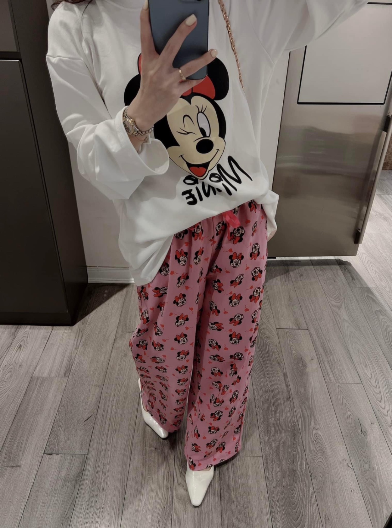 S140 - BỘ THUN NỮ ÁO TRẮNG MINNIE QUẦN HỒNG