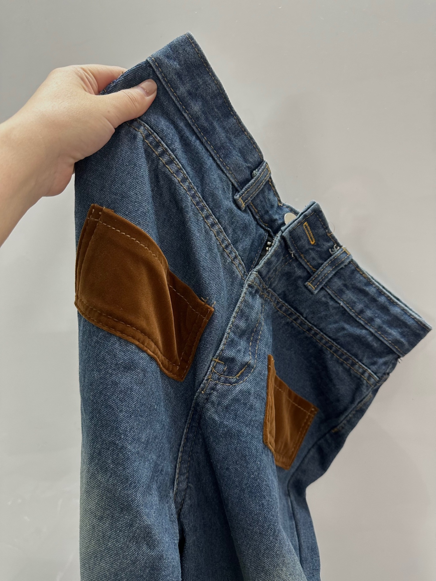 QNU429 - QUẦN JEANS SUÔNG XANH PHỐI NÂU TN.jeans