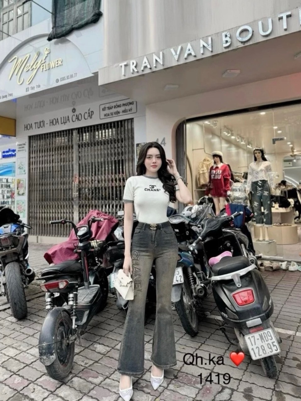 QNU462 - QUẦN JEANS LOE MÀI CHANEL RÁCH M992