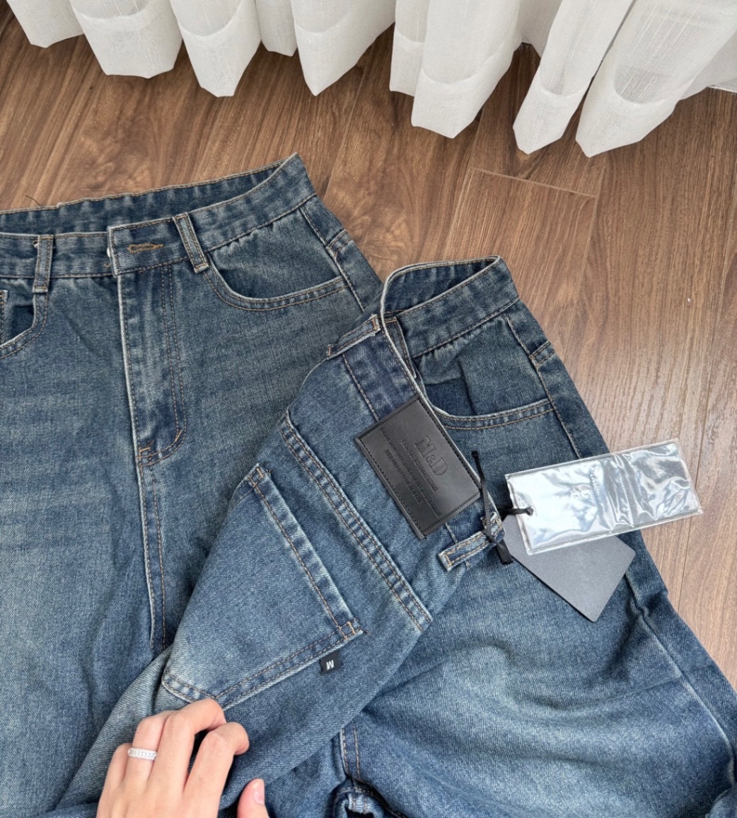 QNU466 - QUẦN JEANS SUÔNG MÁC DA ĐEN M7399