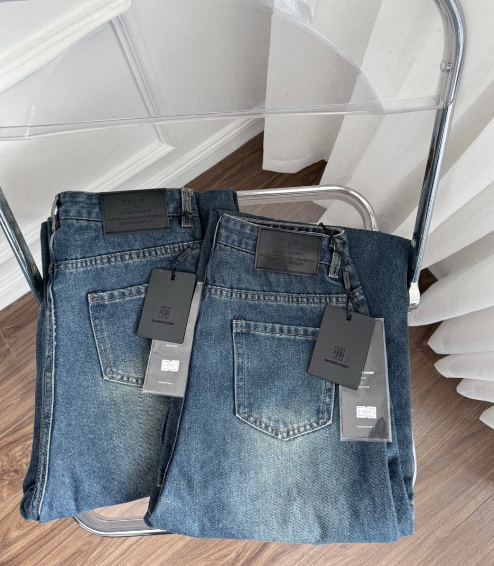 QNU466 - QUẦN JEANS SUÔNG MÁC DA ĐEN M7399