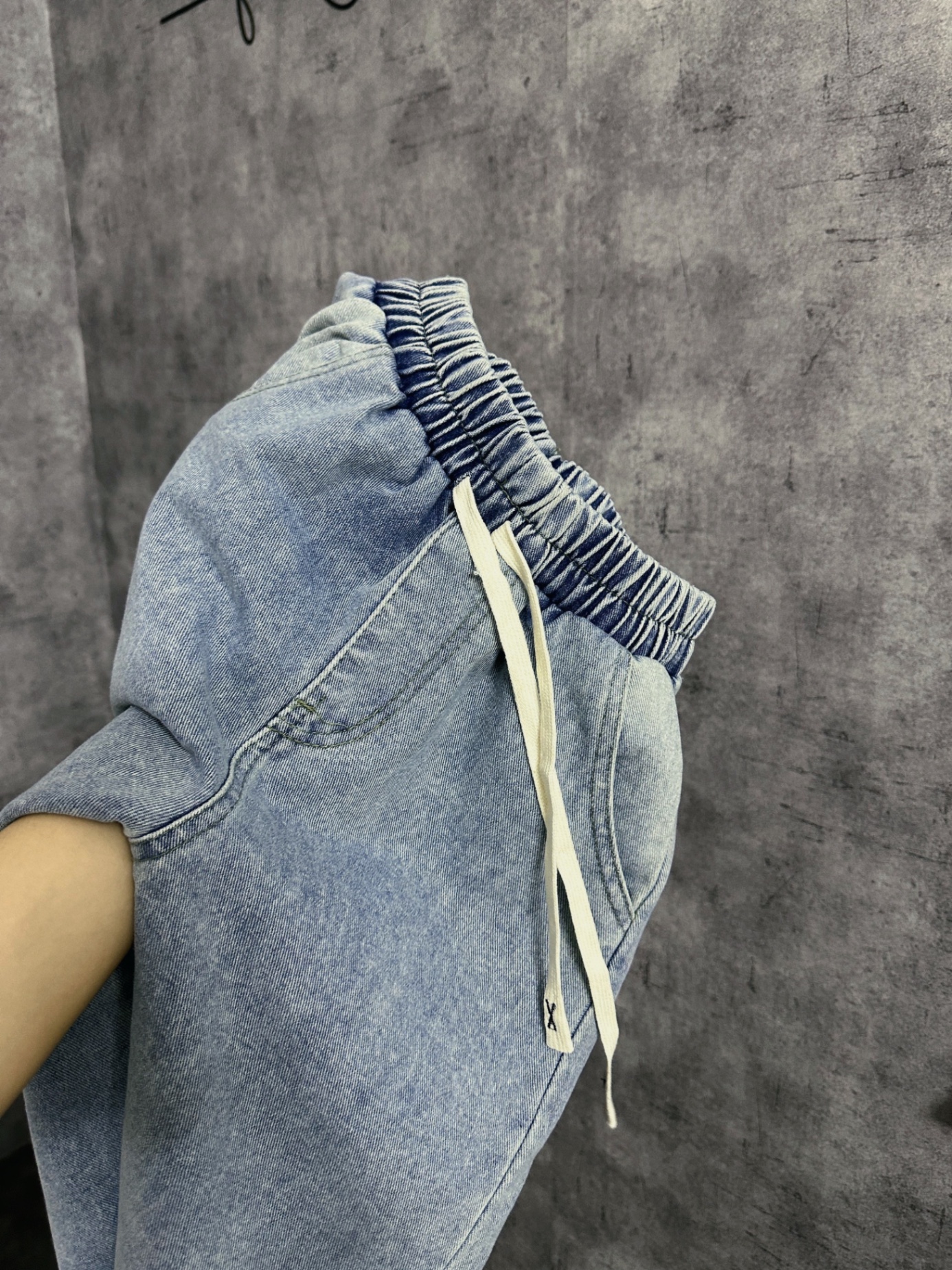 QNU485 - QUẦN JEANS SUÔNG XANH CẠP CHUN