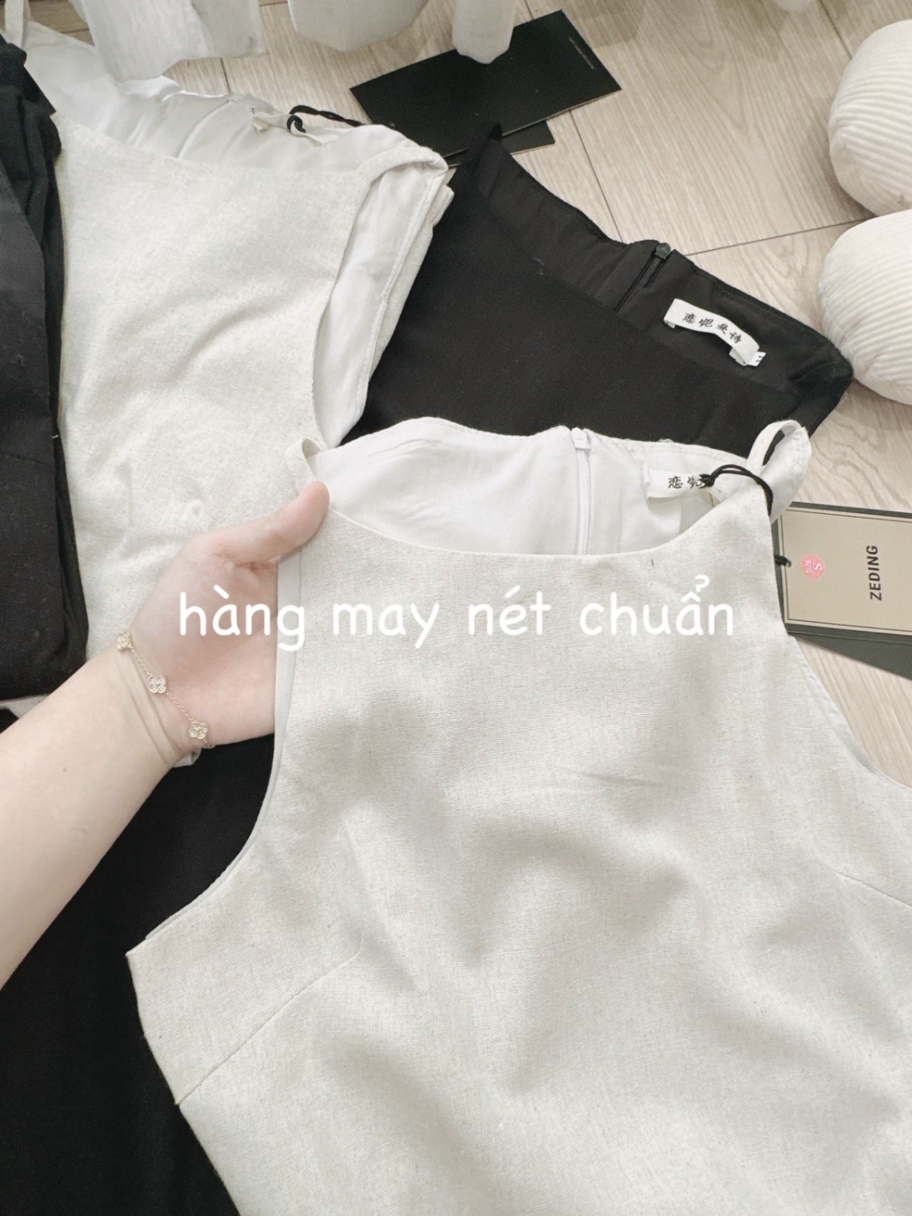 V392 - VÁY LIEN CỔ THUYỀN 2S LI EO XOÈ