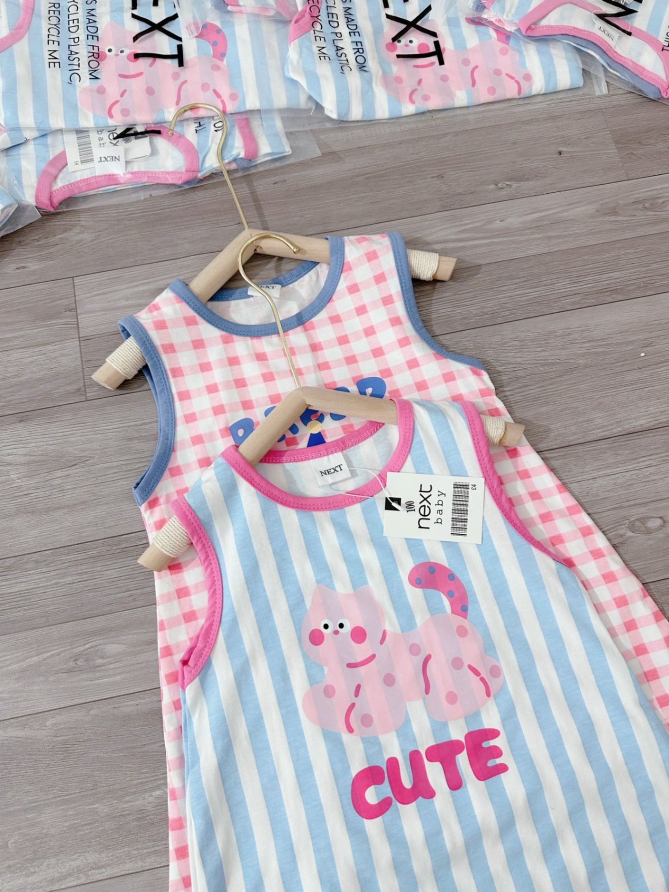 VB450 - SET 2 VÁY BÉ GÁI SÁT NÁCH KẺ HỒNG XANH CUTE