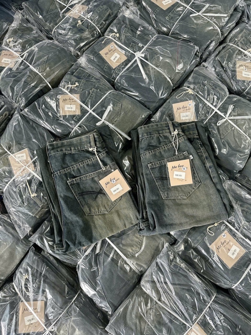 QNU505 - QUẦN JEANS SUÔNG XANH MÀI RÁCH me too